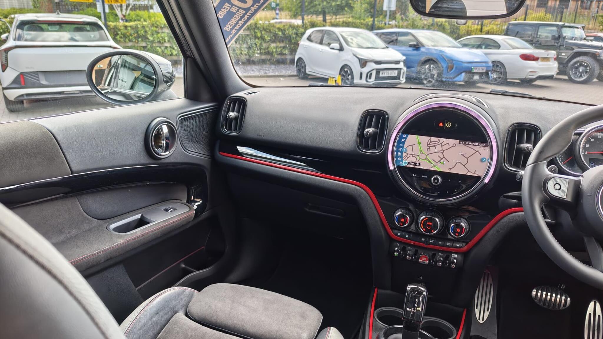 Mini Countryman view 18