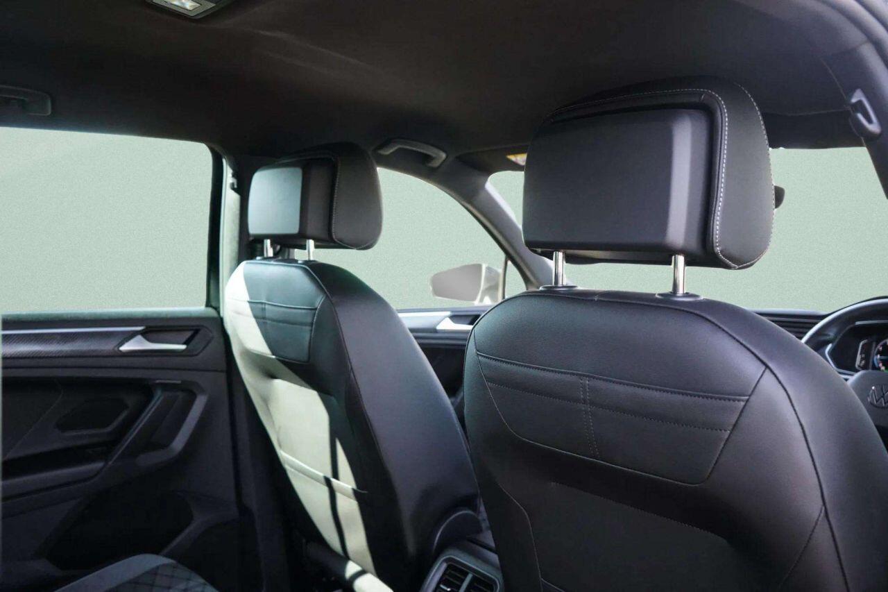 Volkswagen Tiguan view 19