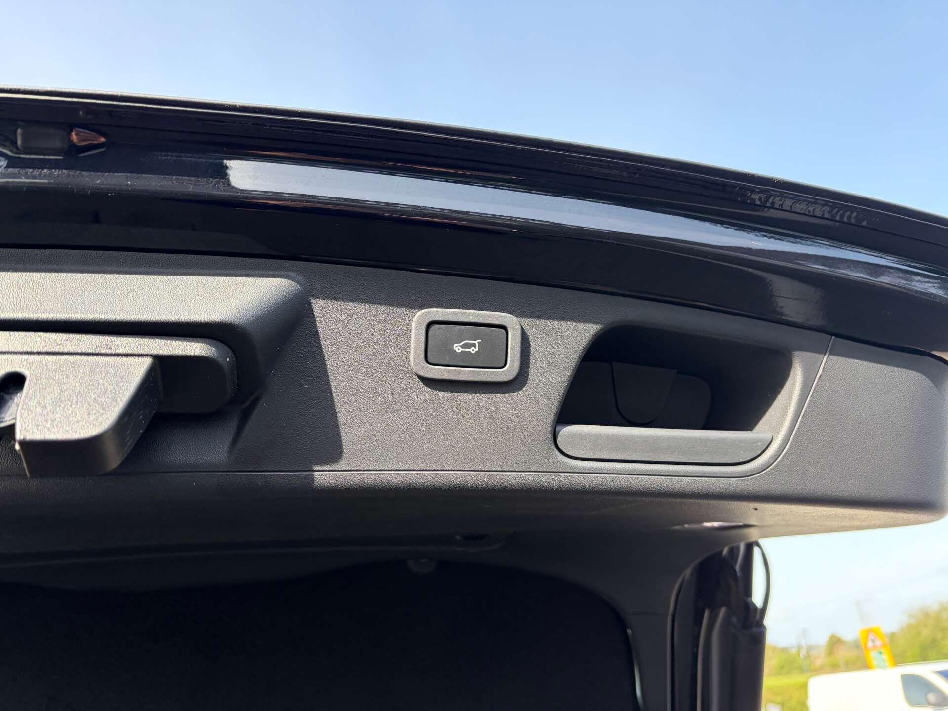 Jaguar E-Pace view 25