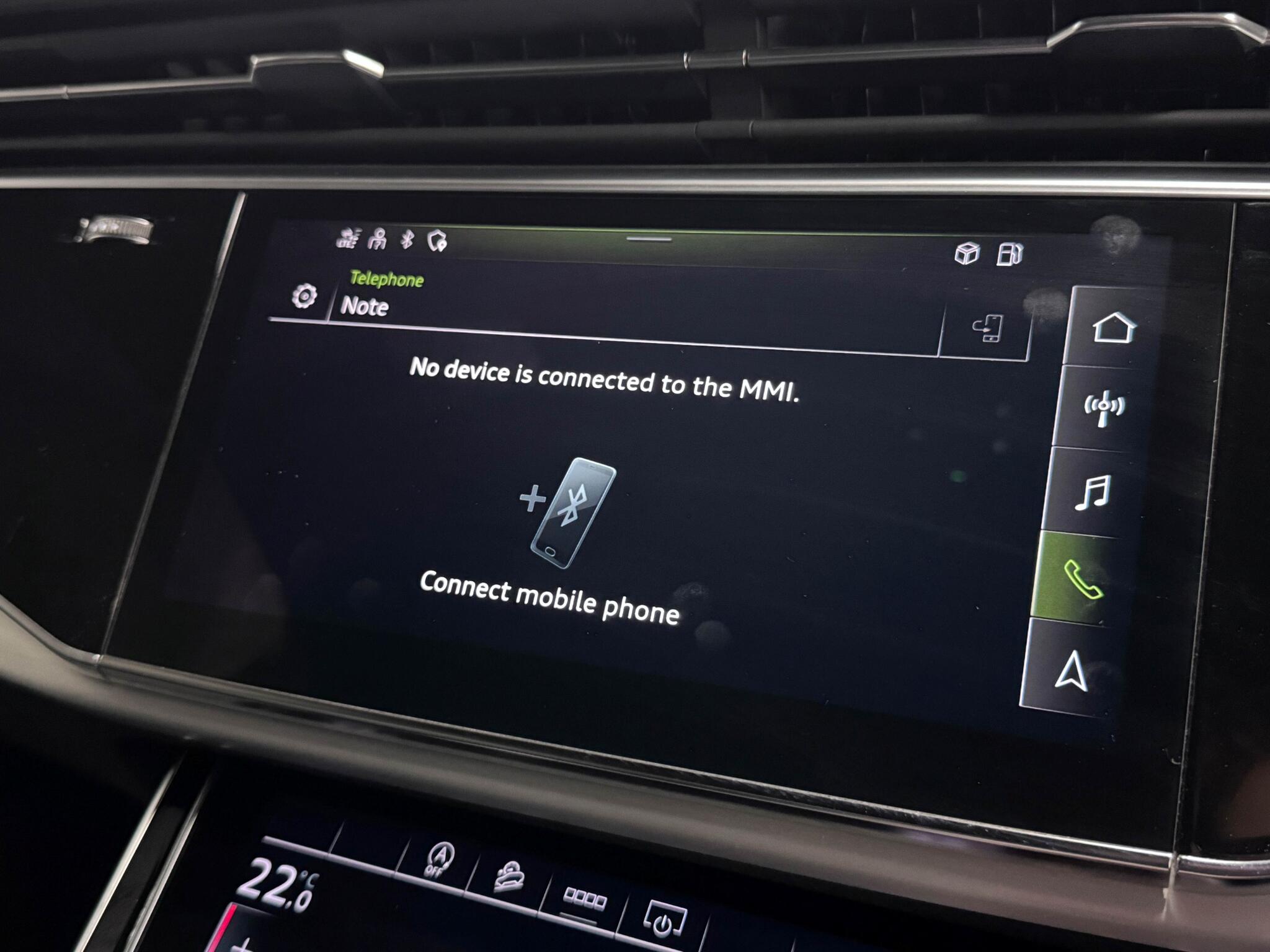 Audi Q7 view 43
