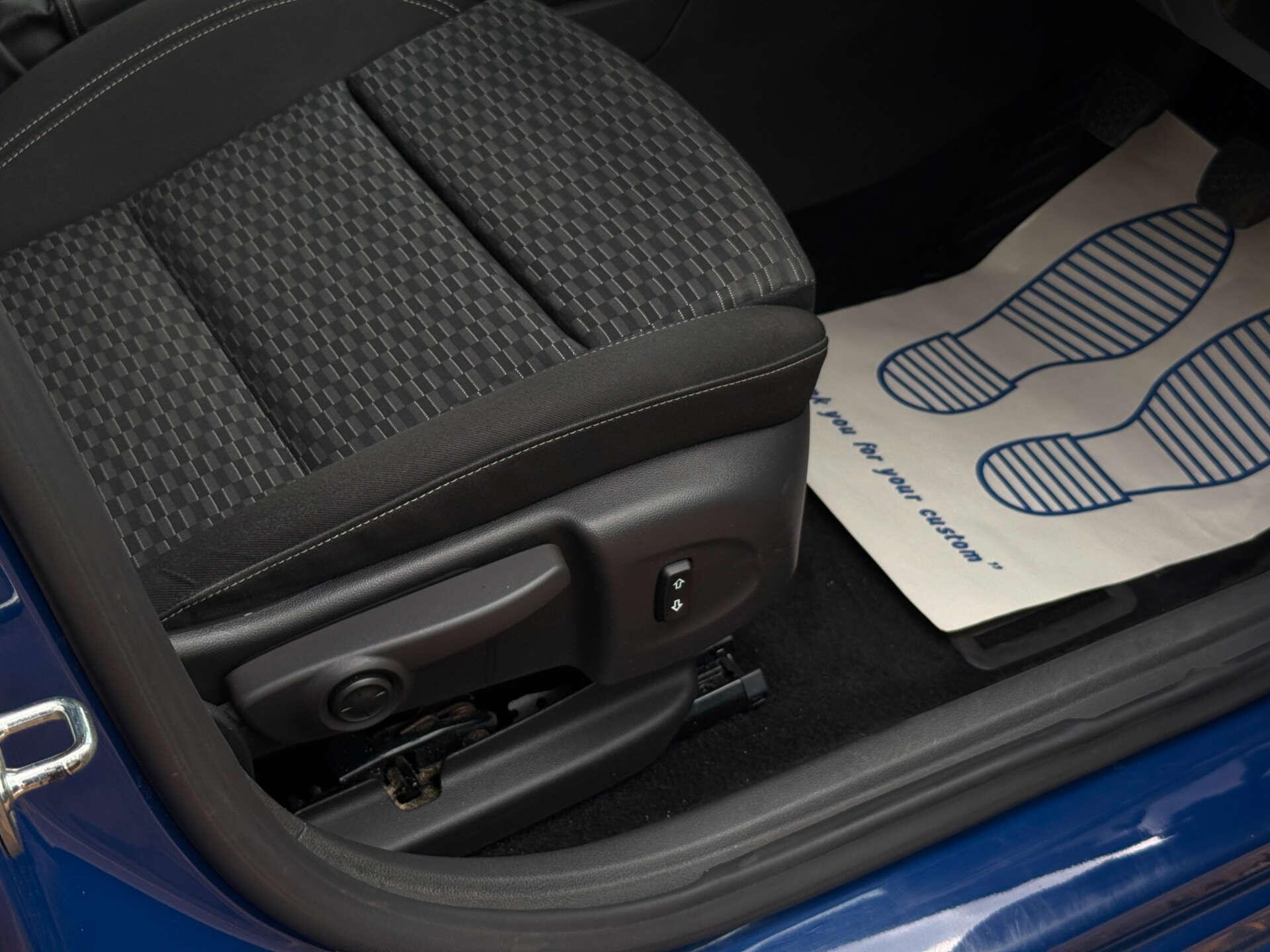 Vauxhall Astra view 23