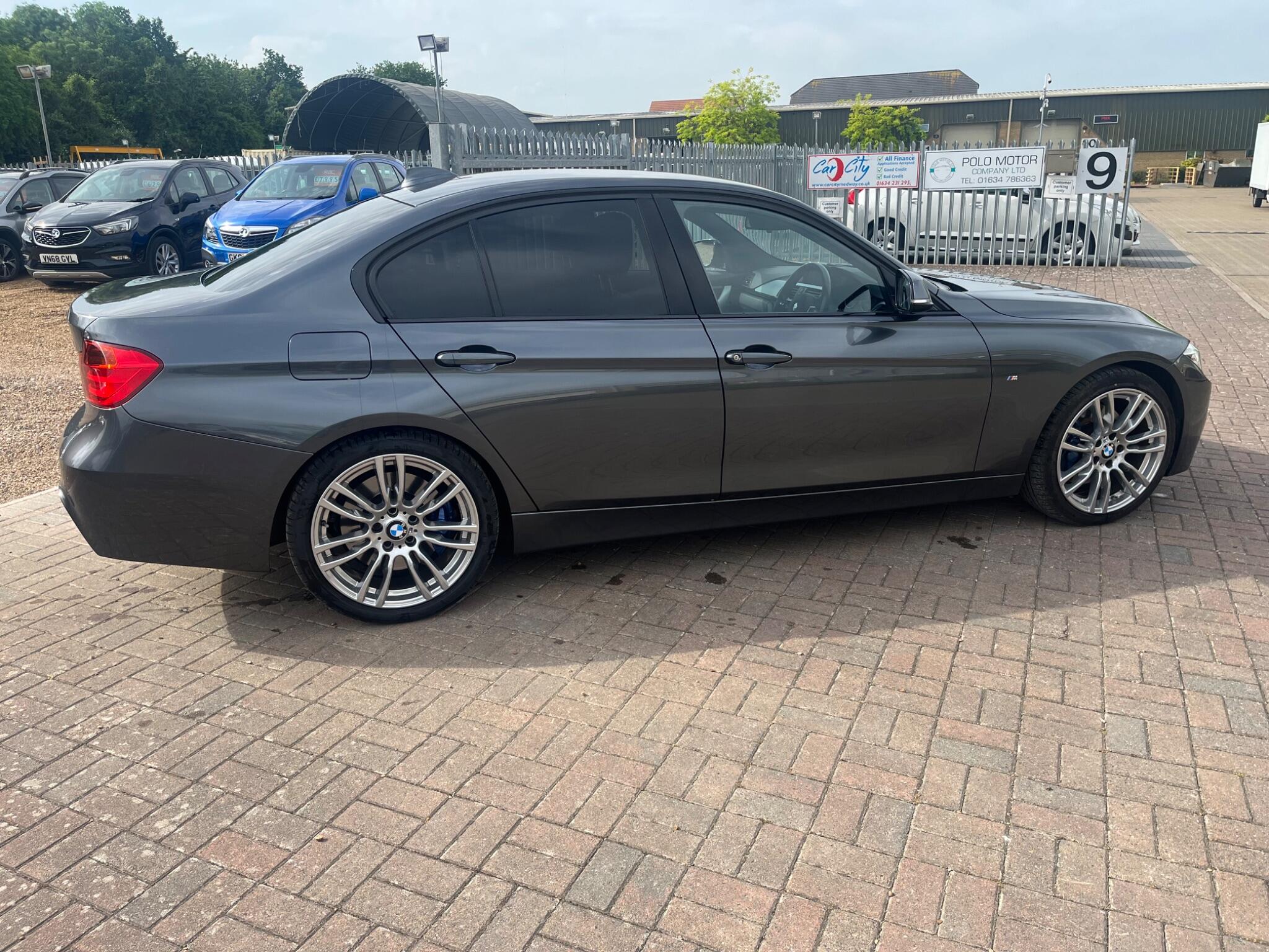 BMW 3 Series view 7