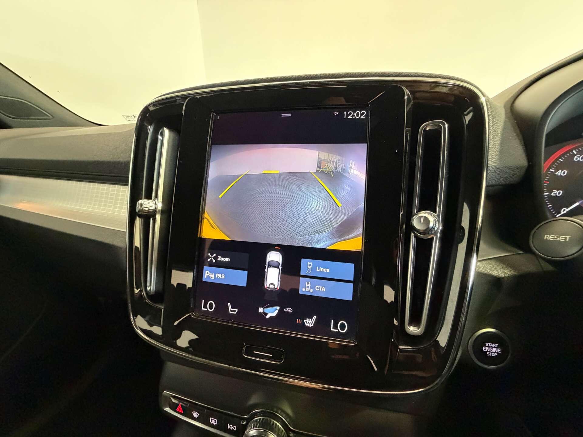 Volvo XC40 view 37