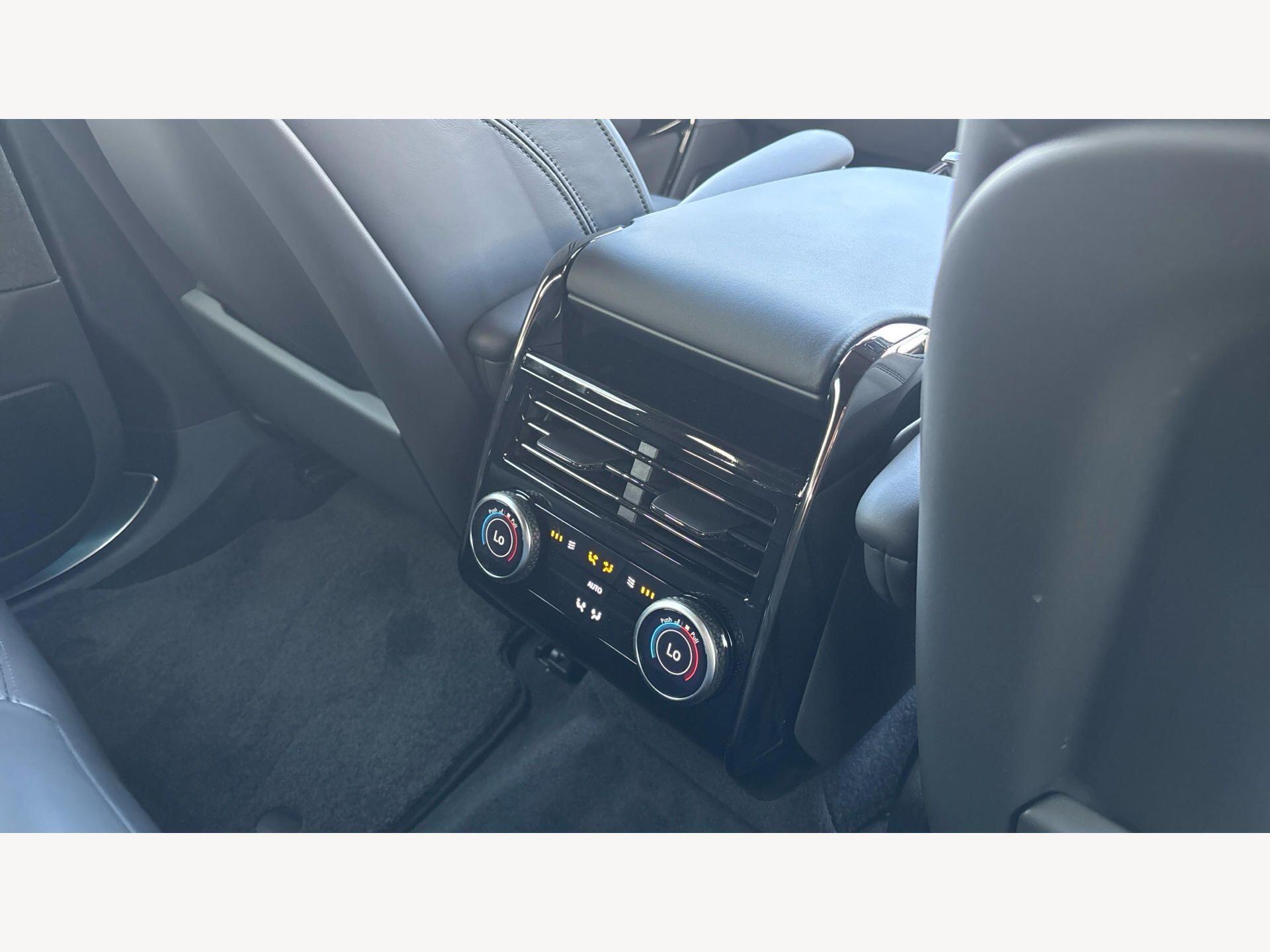 Land Rover Range Rover Sport view 22