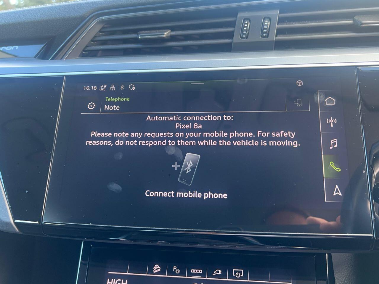 Audi Q8 E-Tron view 17
