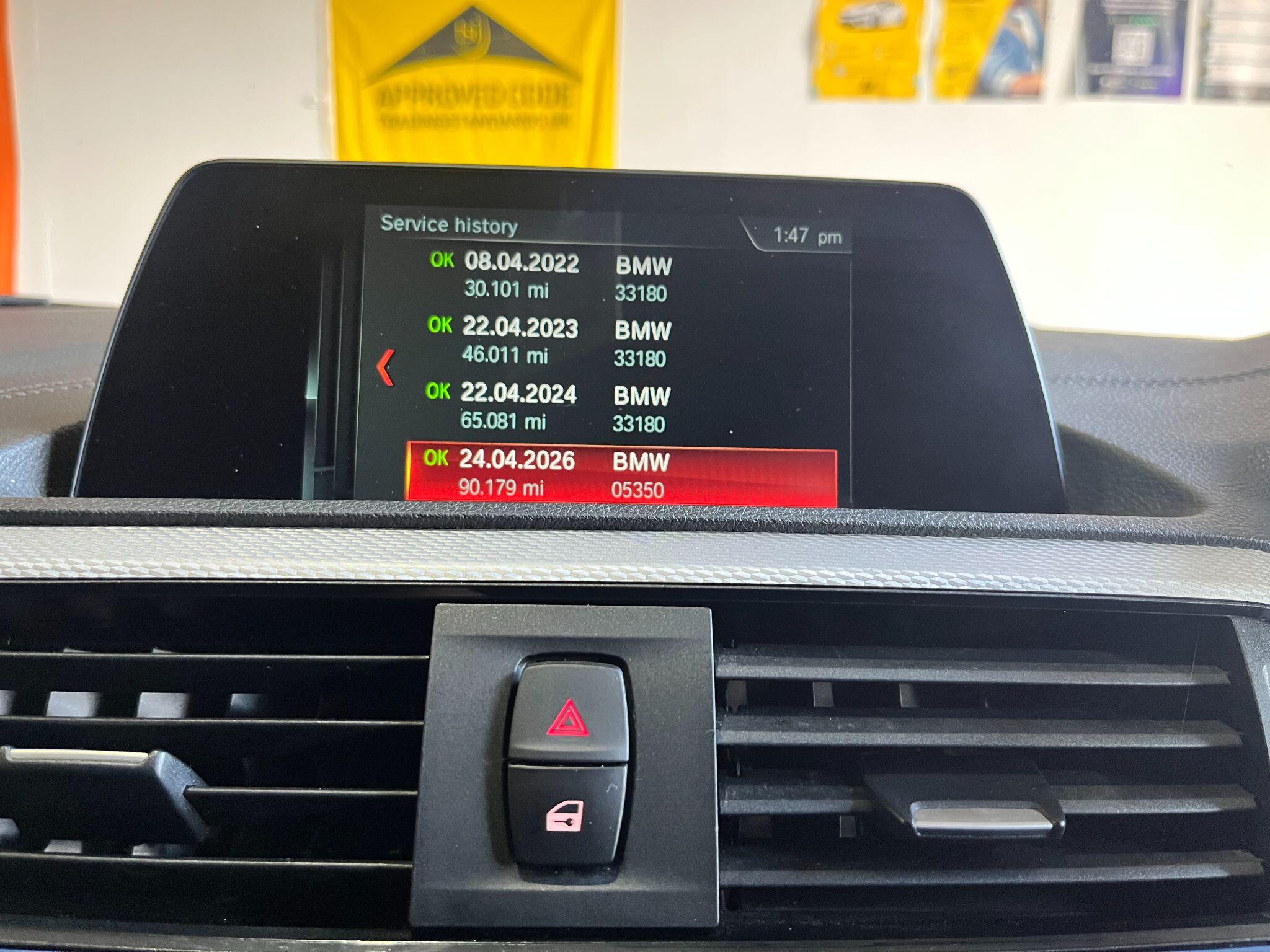 BMW 1 Series view 25