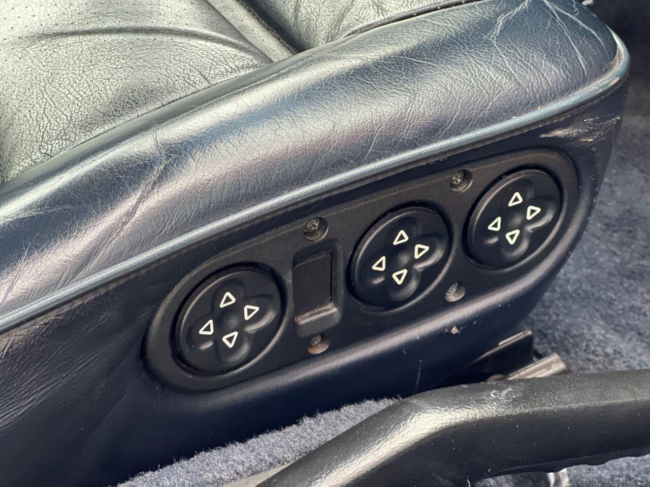 Porsche 928 view 17