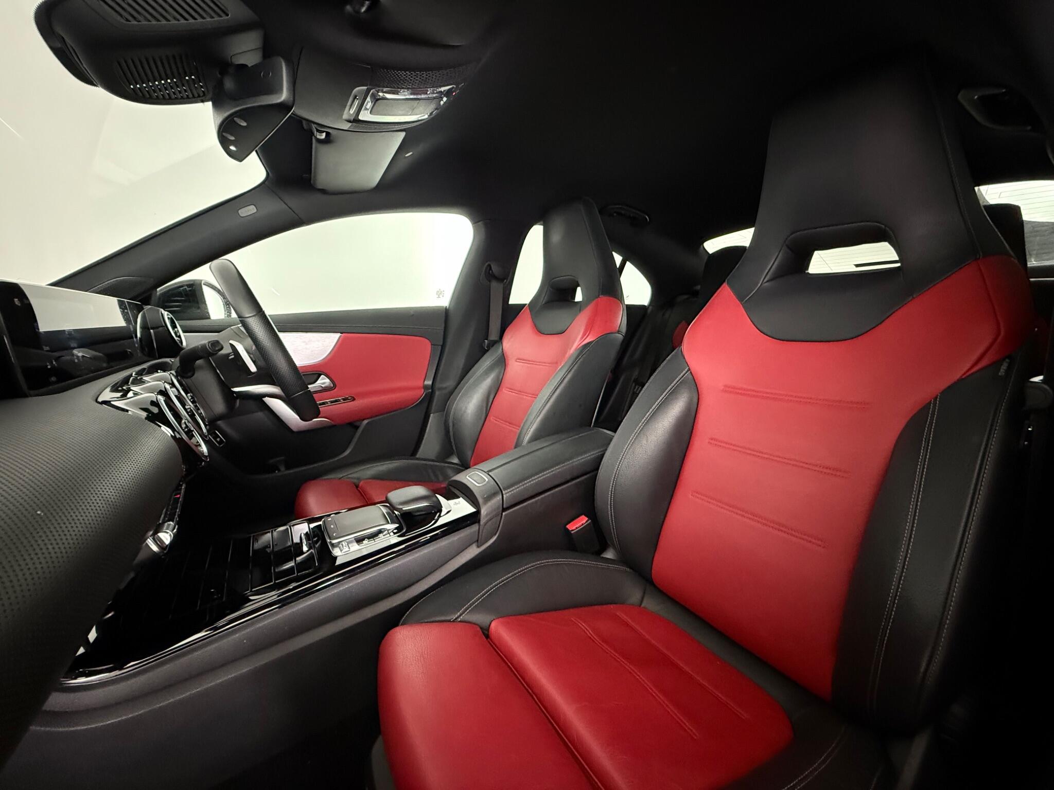 Mercedes-Benz Cla view 11