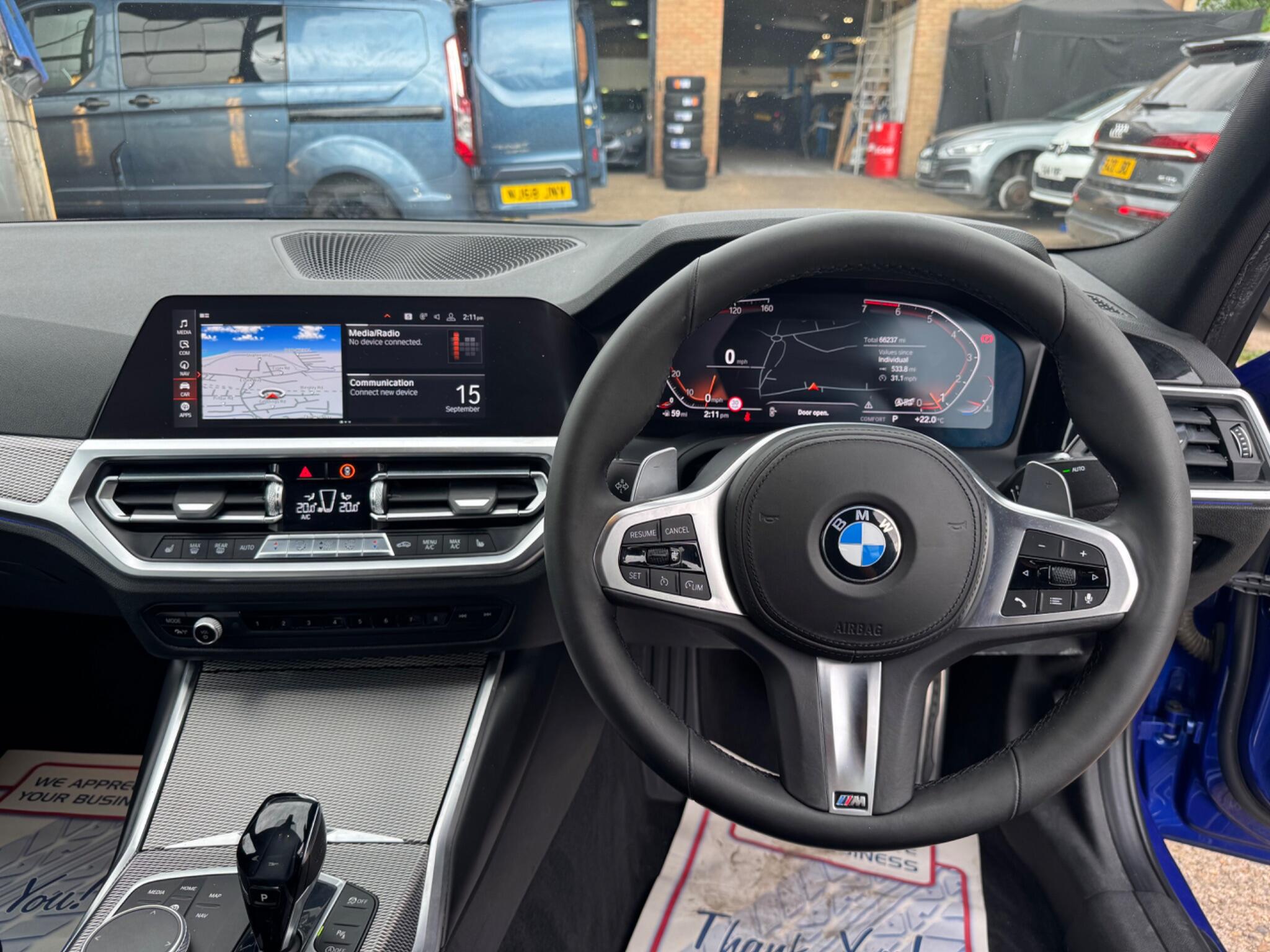 BMW 3 Series view 50