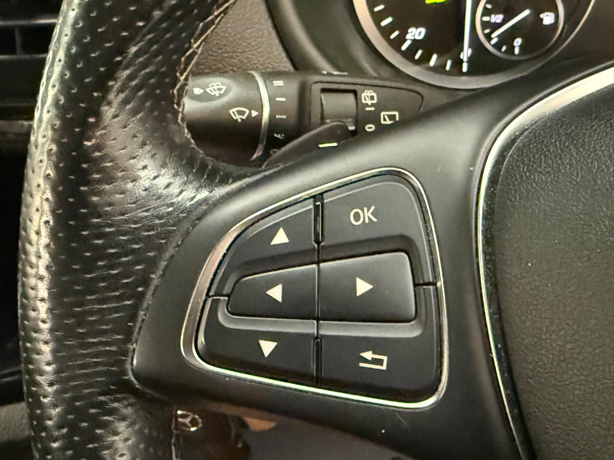 Mercedes-Benz Vito view 25