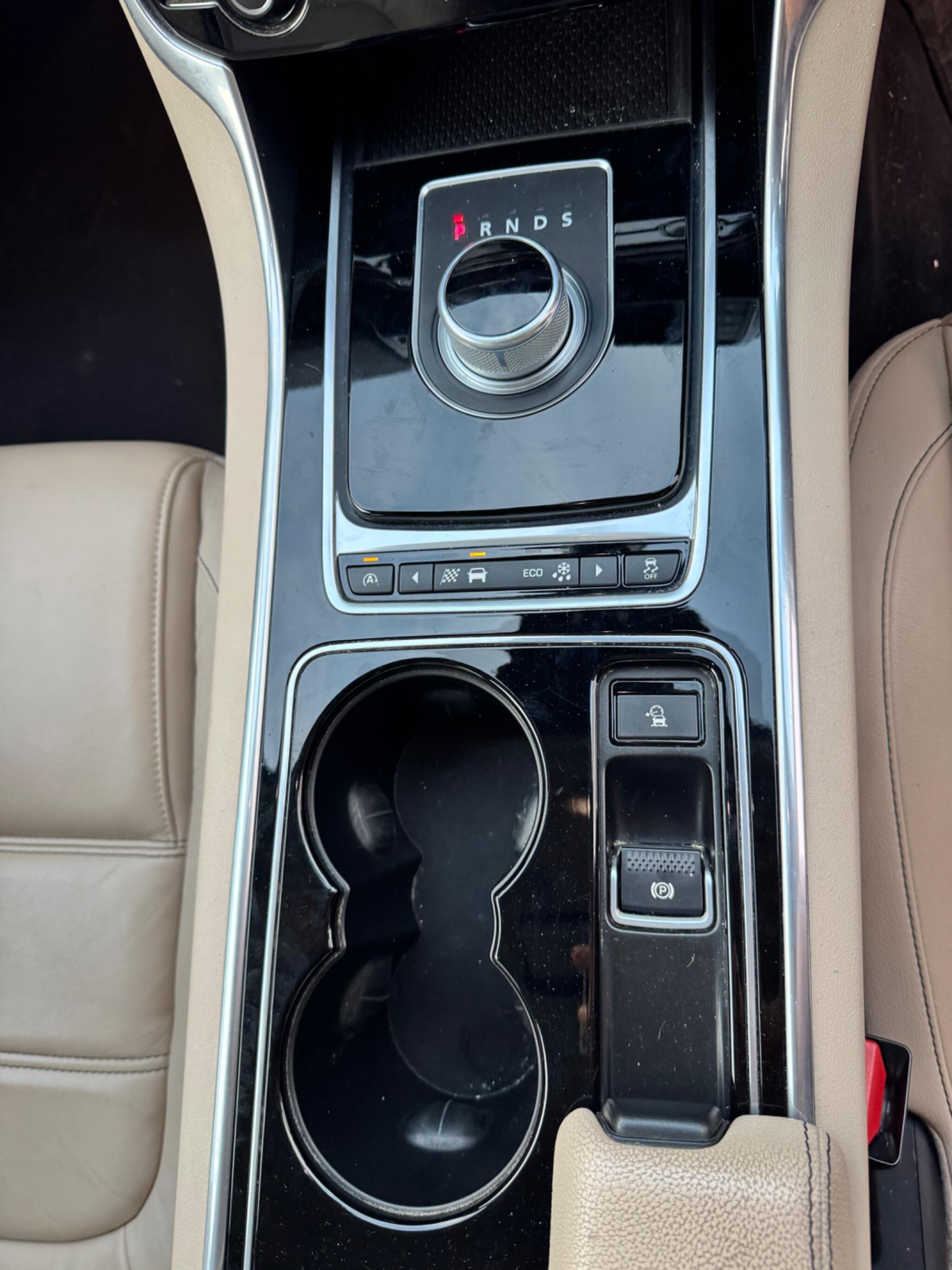 Jaguar Xe view 51