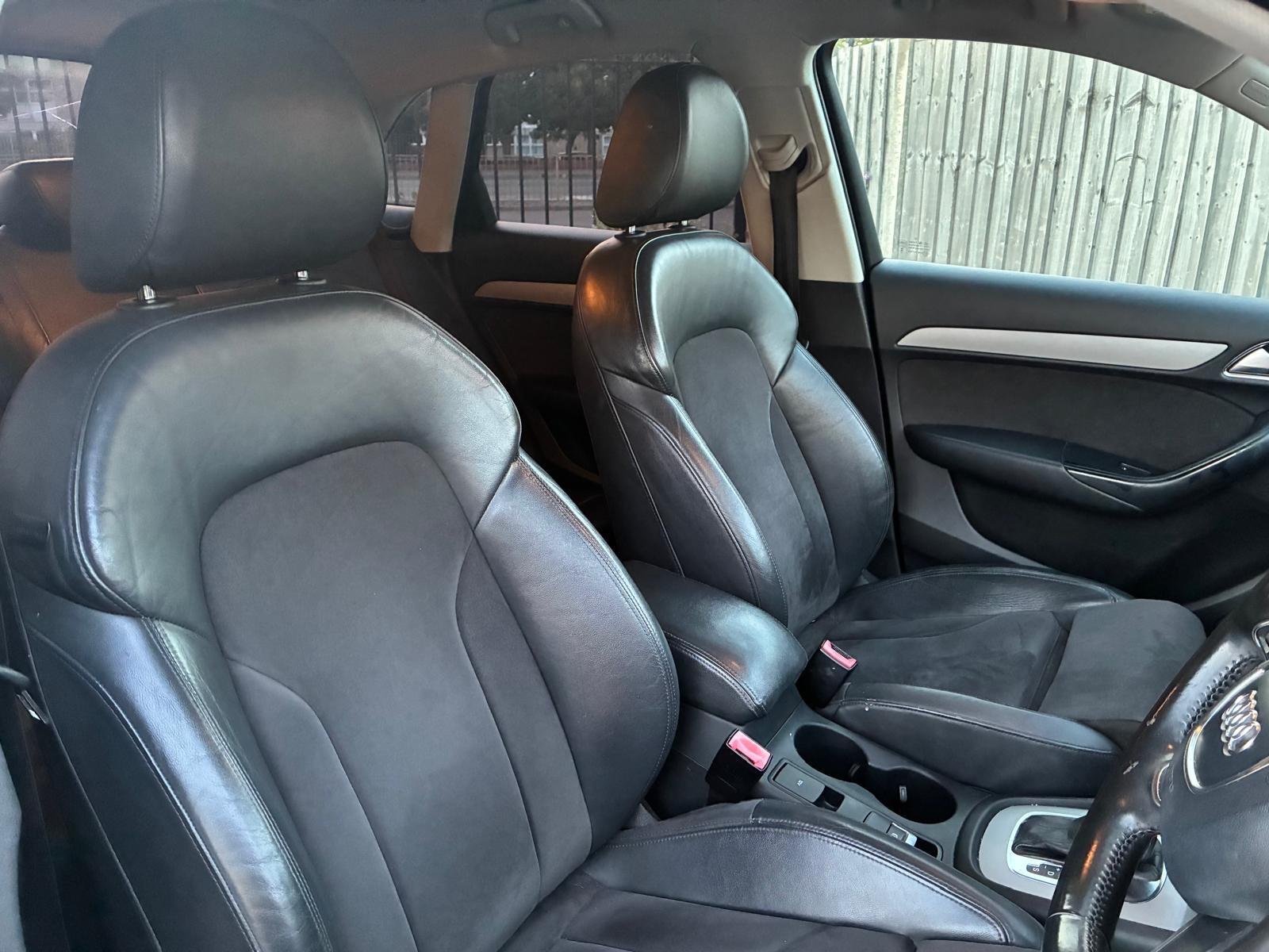 Audi Q3 view 14