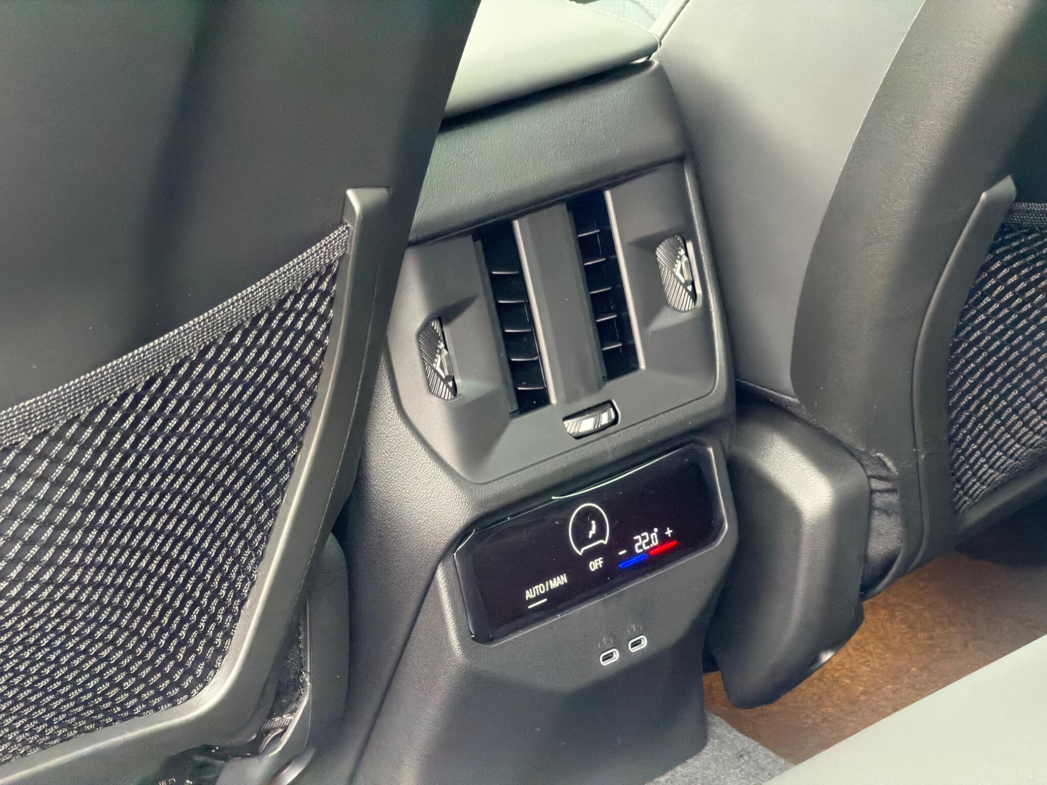 BMW X3 view 14