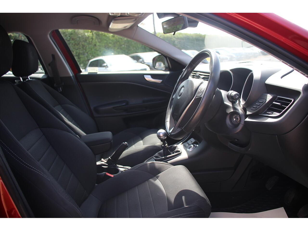 Alfa Romeo Giulietta view 15