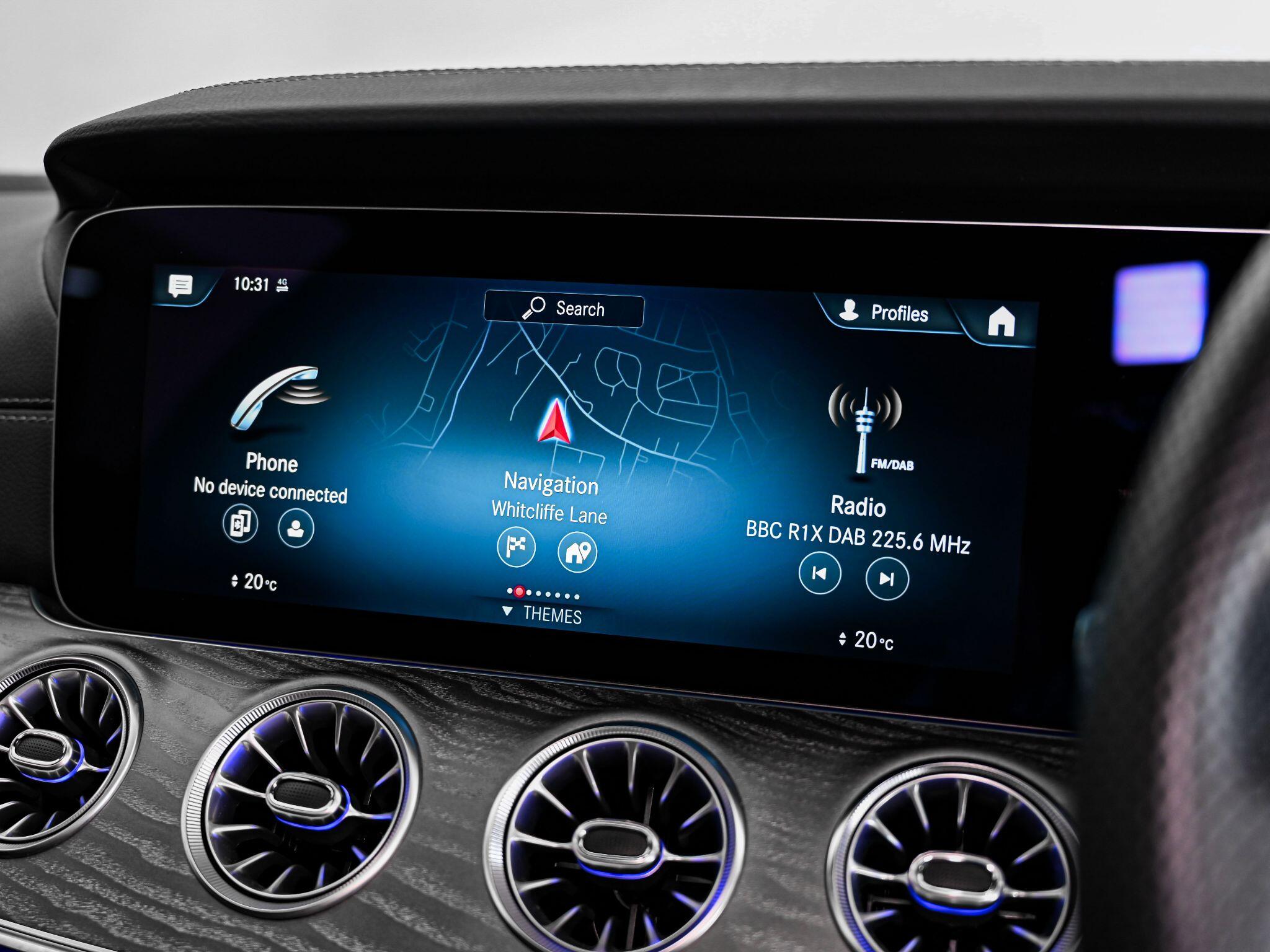 Mercedes-Benz E-Class view 17