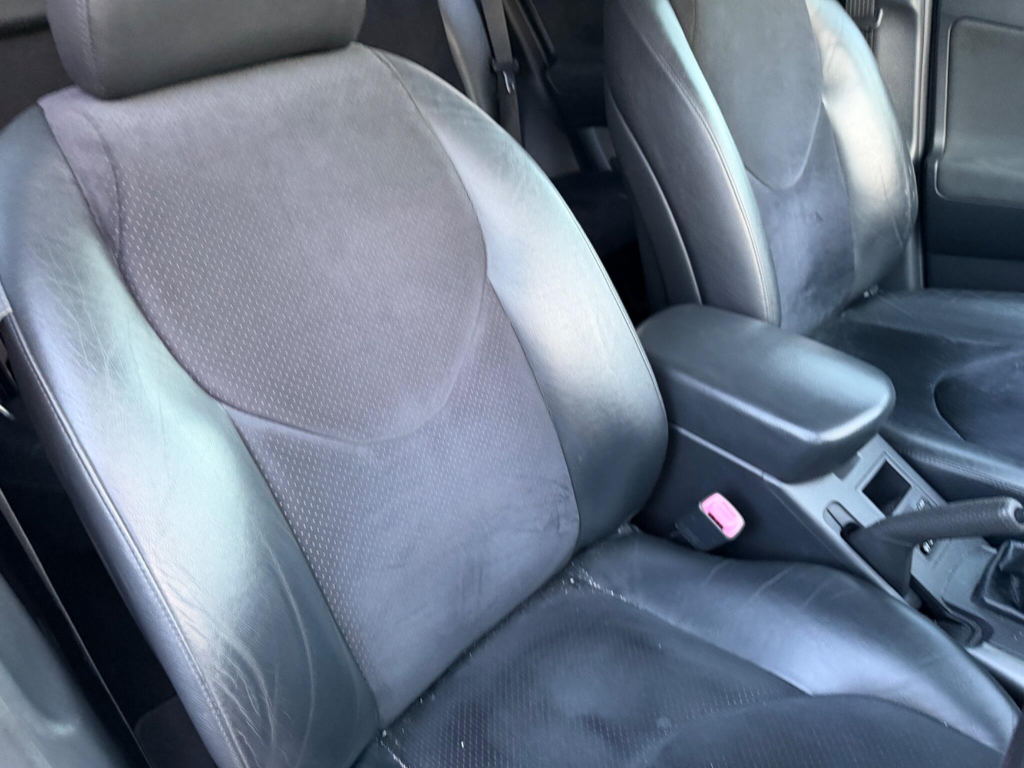 Toyota Rav4 view 18