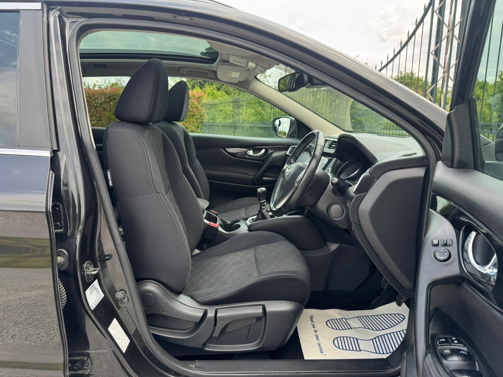 2015 Nissan Qashqai image 15