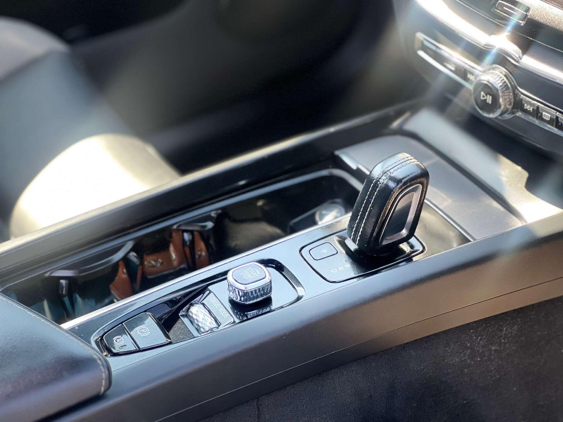 Volvo XC60 view 34
