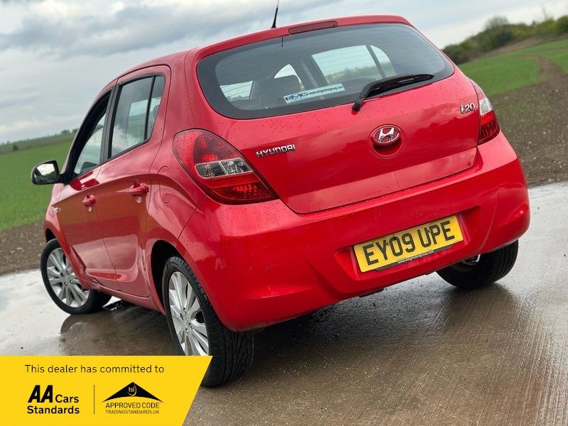 2009 Hyundai i20 image 15