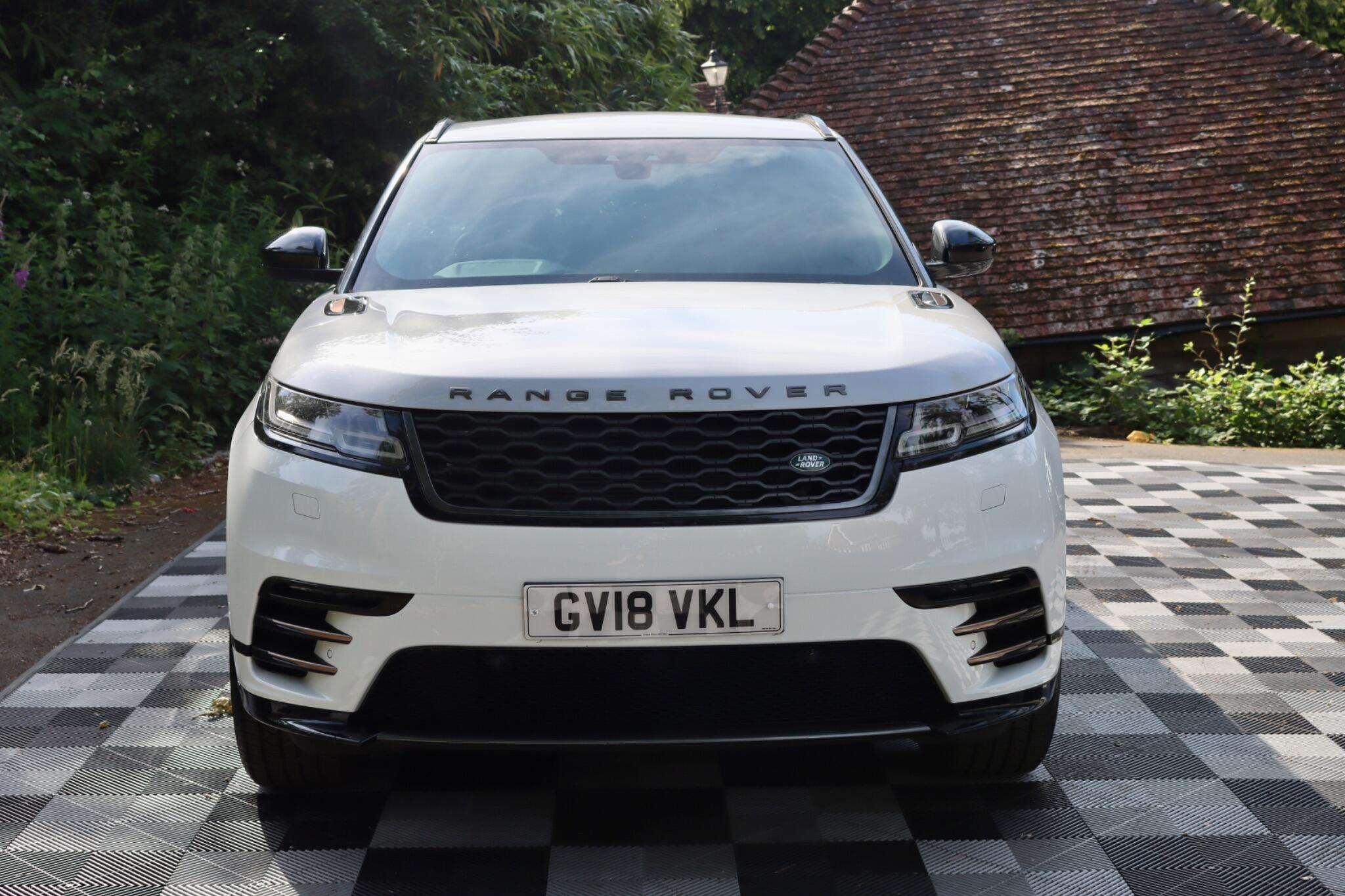 Land Rover Range Rover Velar view 10