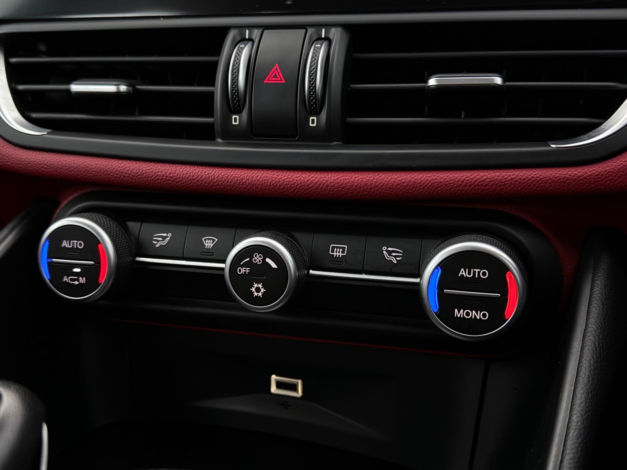Alfa Romeo Giulia view 23