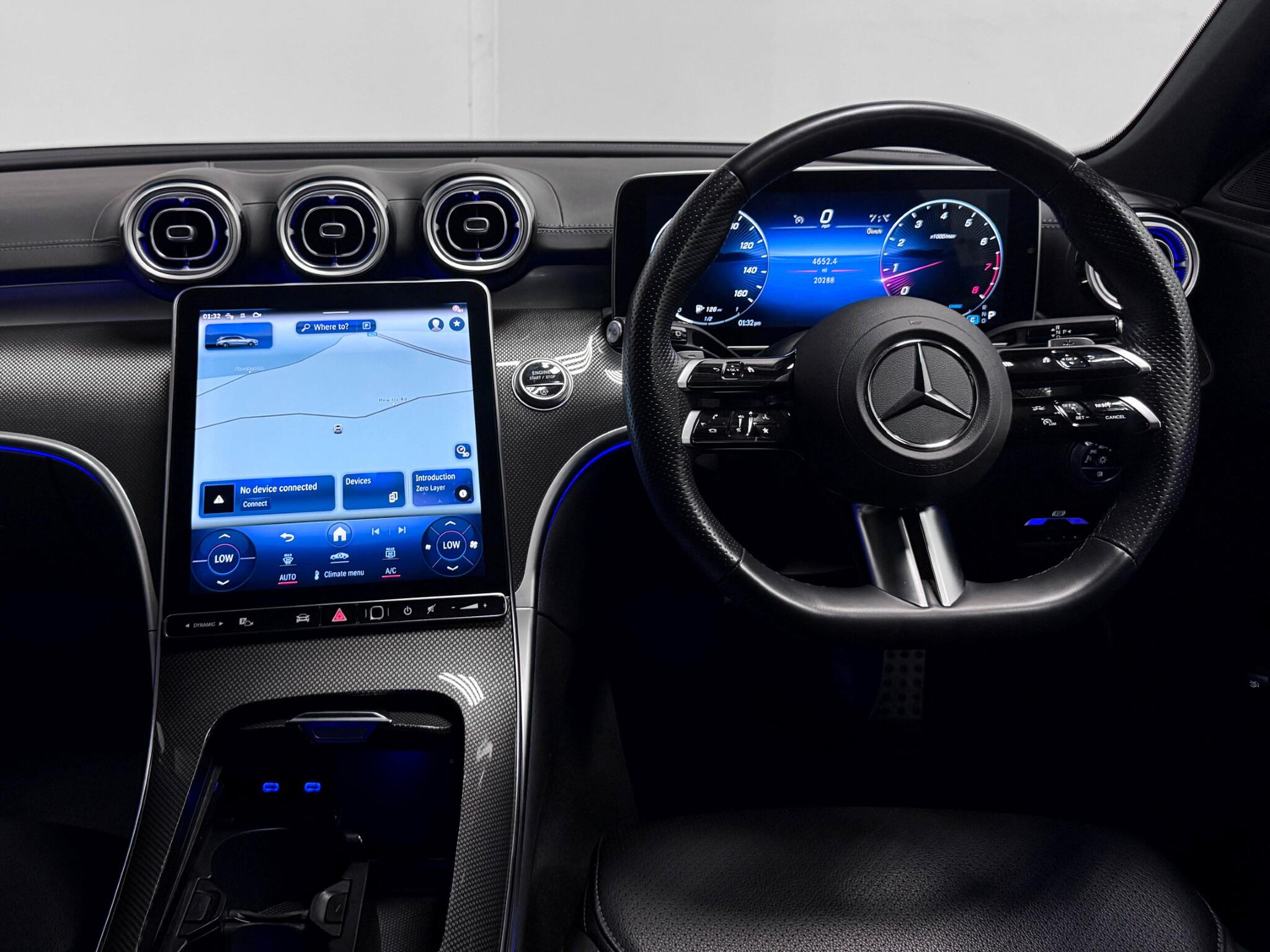 Mercedes-Benz C-Class view 16