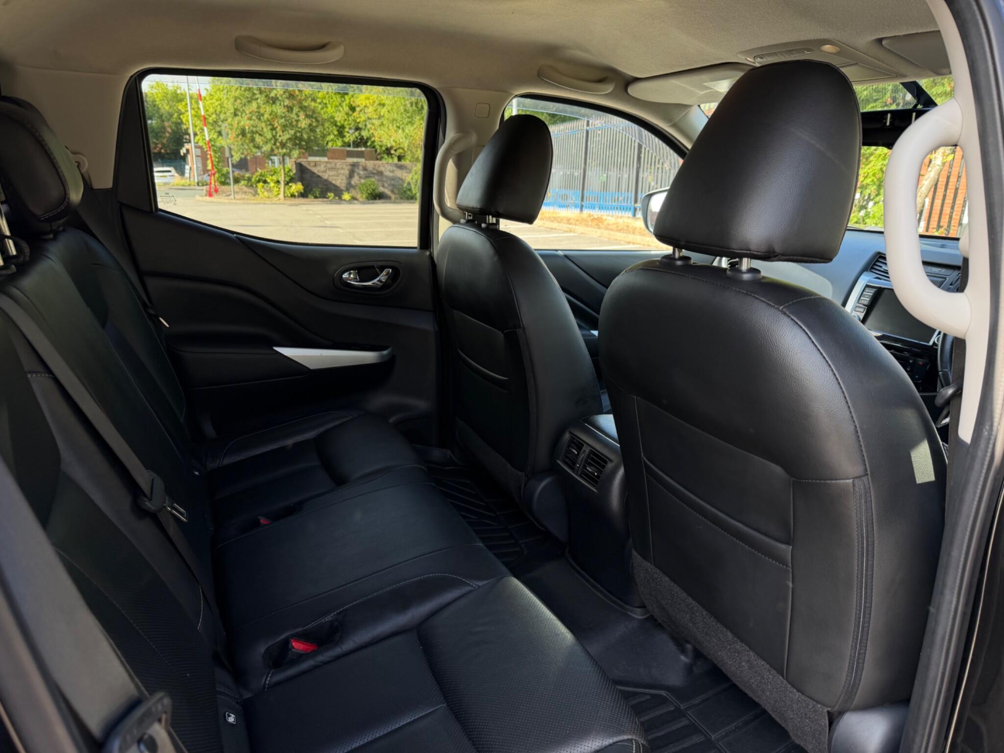 Nissan Navara view 17