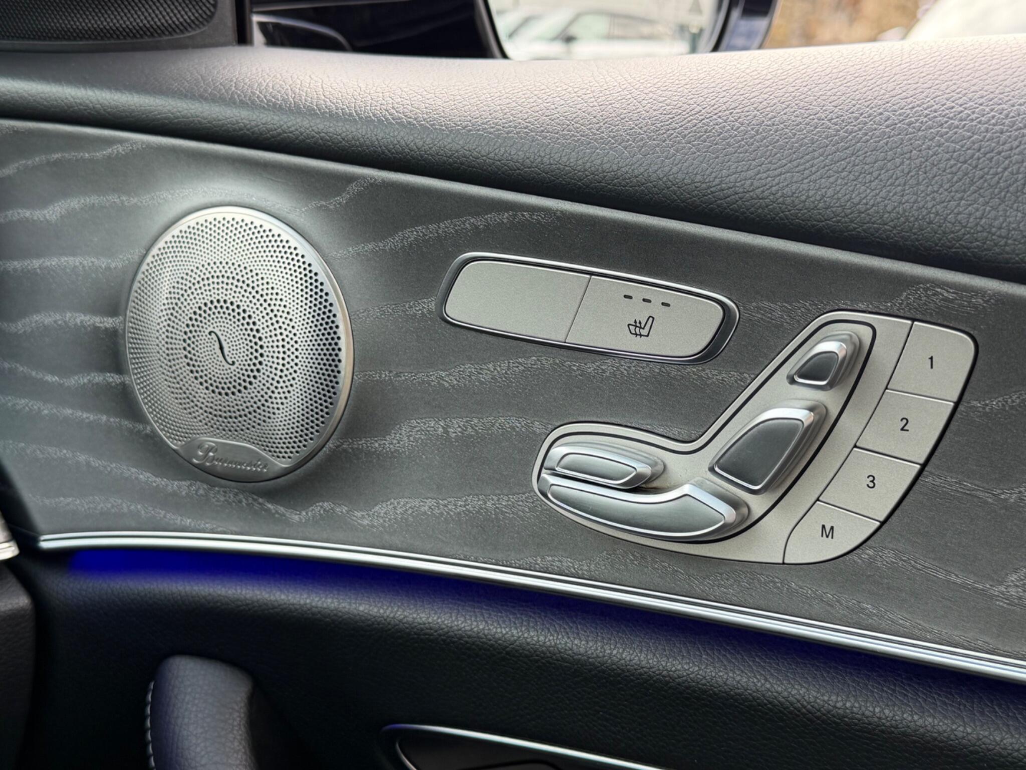 Mercedes-Benz E-Class view 48