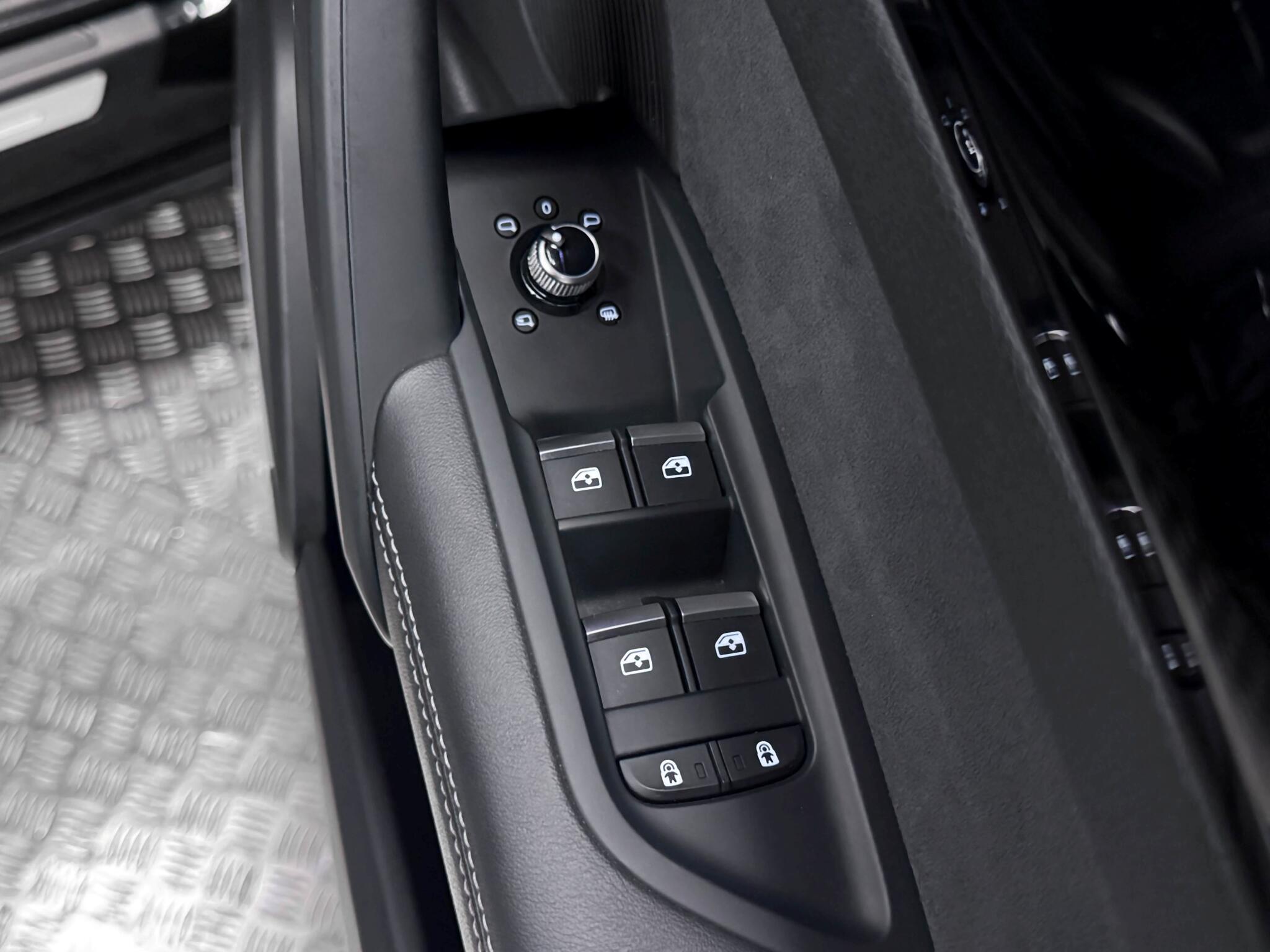 Audi Q5 view 23
