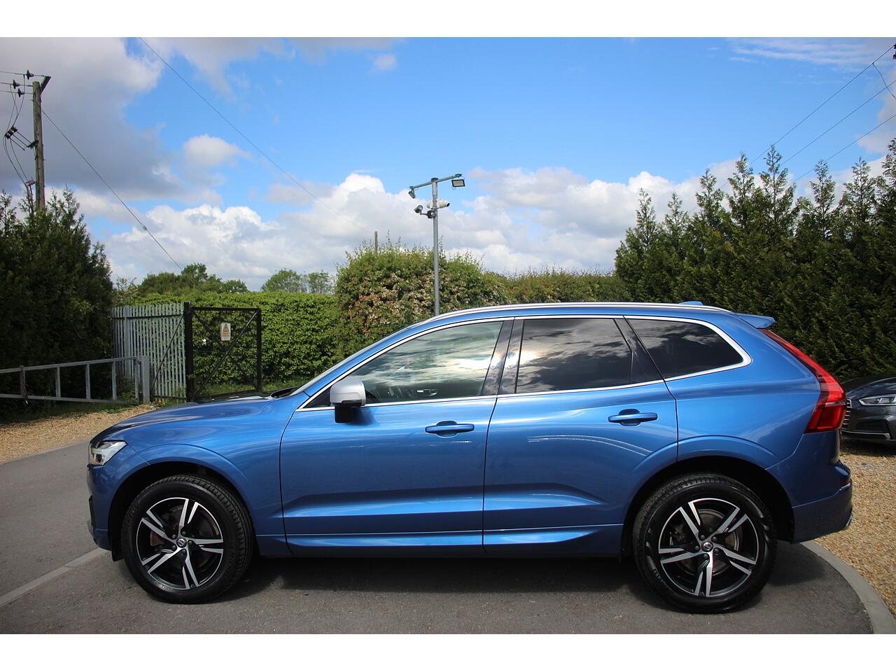 Volvo XC60 view 9