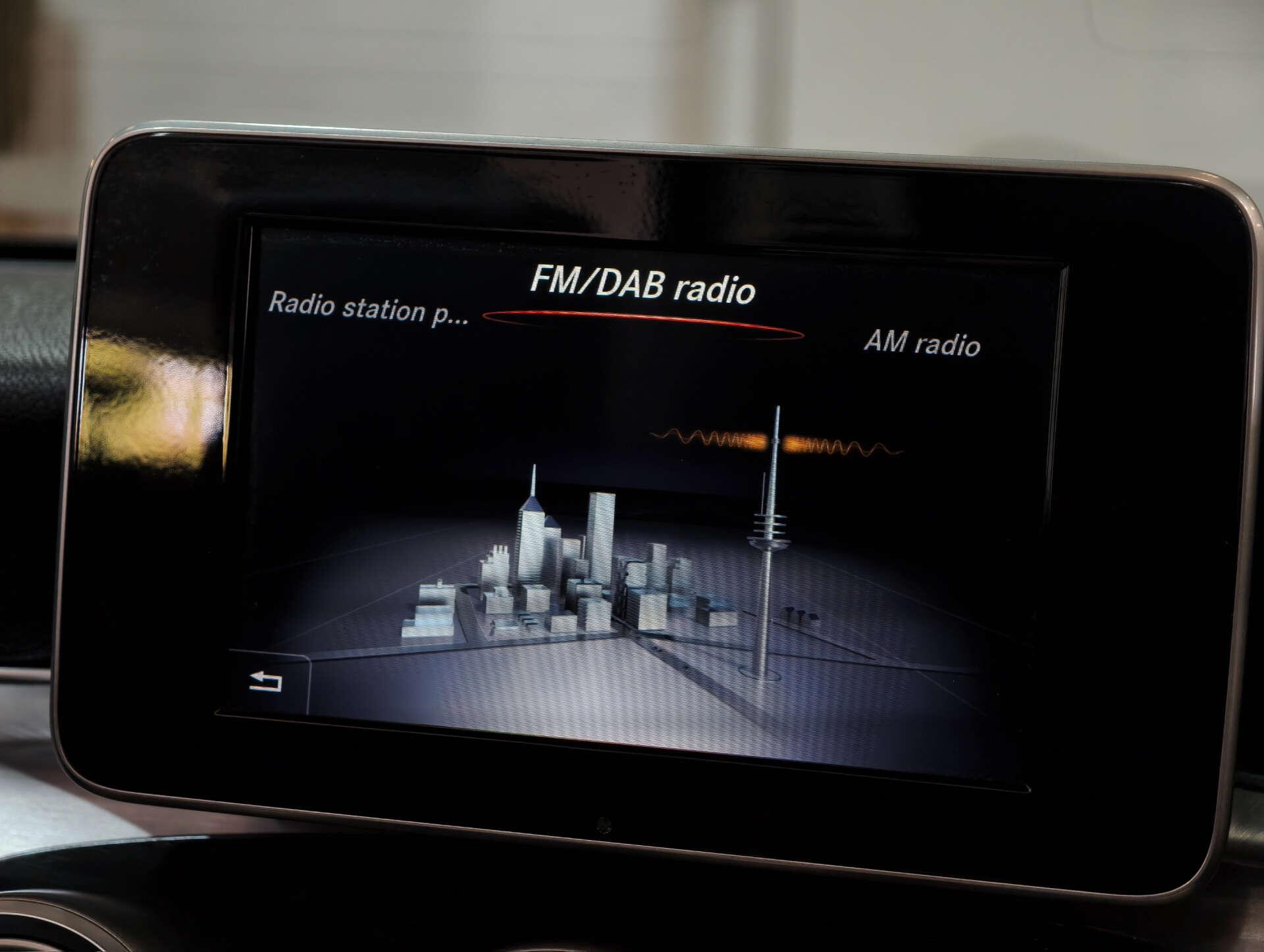 Mercedes-Benz C Class view 40