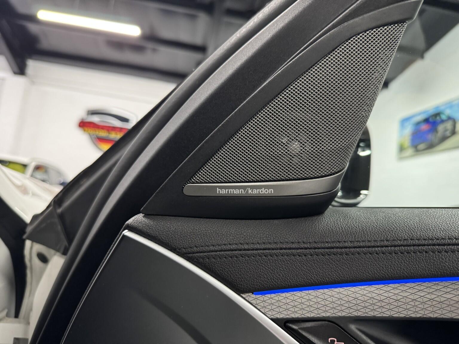 BMW 5 Series view 5