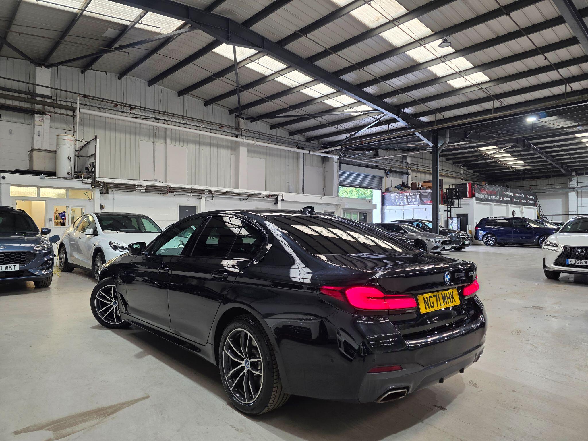 BMW 5 Series view 39
