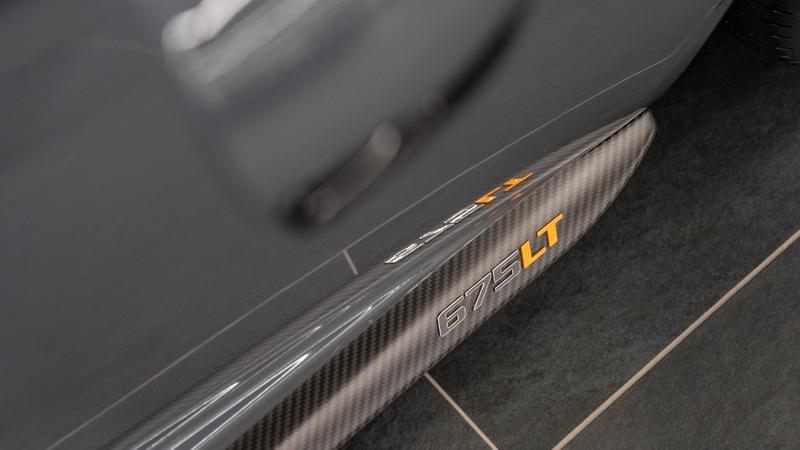 Mclaren 675LT view 15