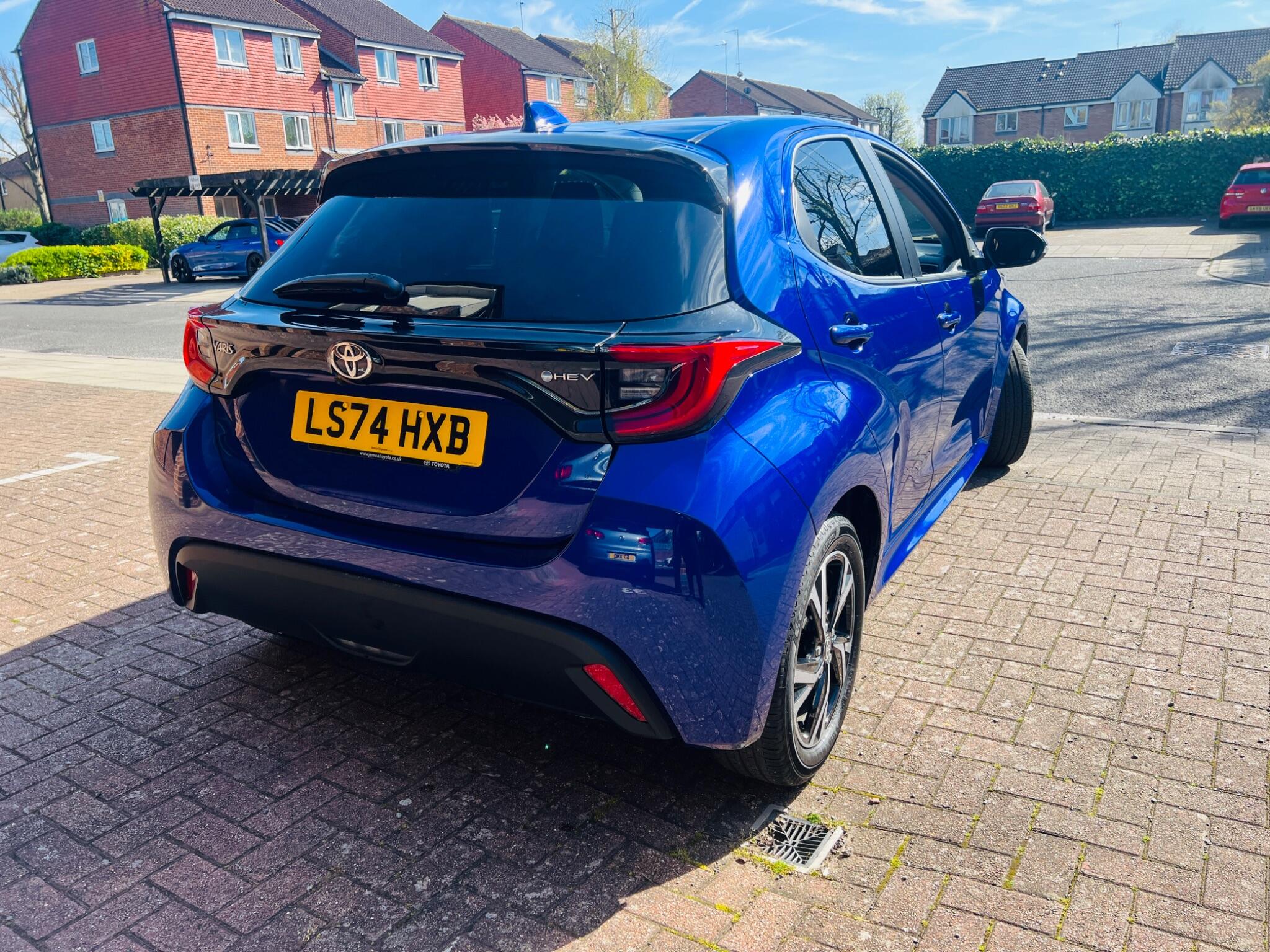 Toyota Yaris view 36
