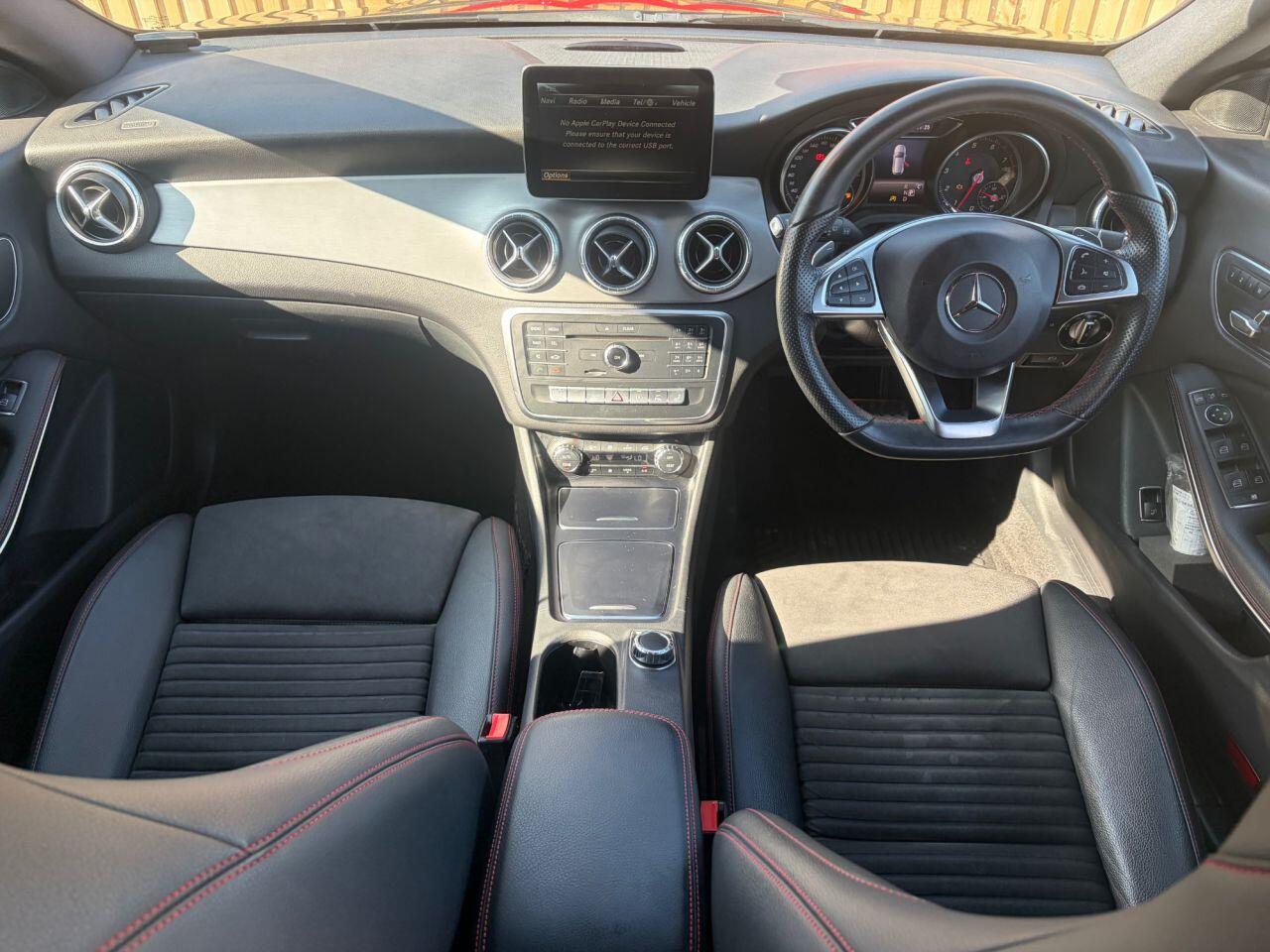 Mercedes-Benz Cla view 14