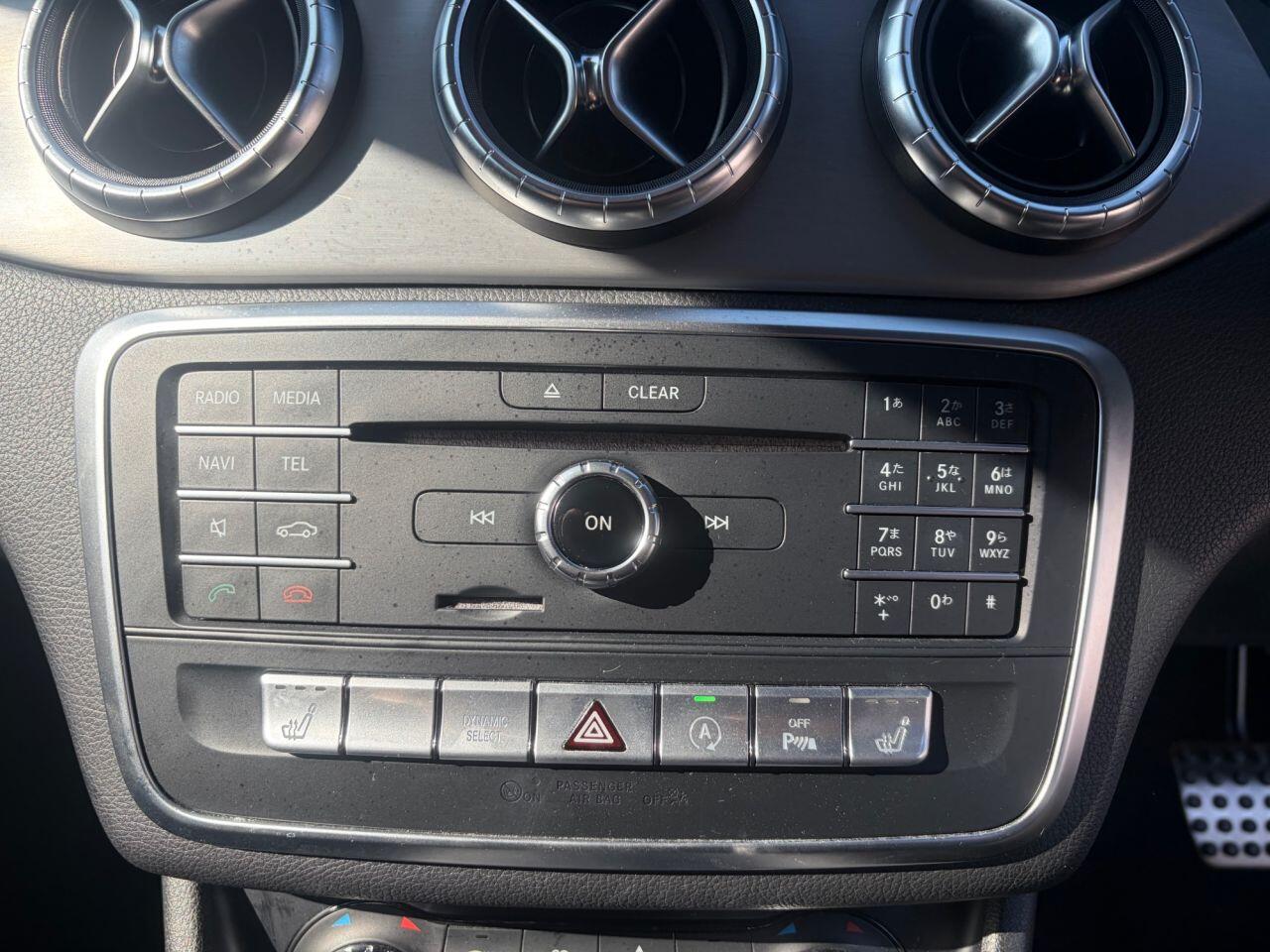 Mercedes-Benz Cla view 26