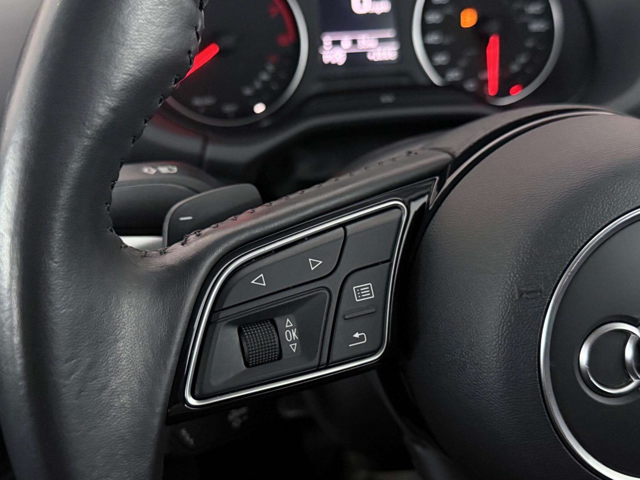 Audi Q2 view 14