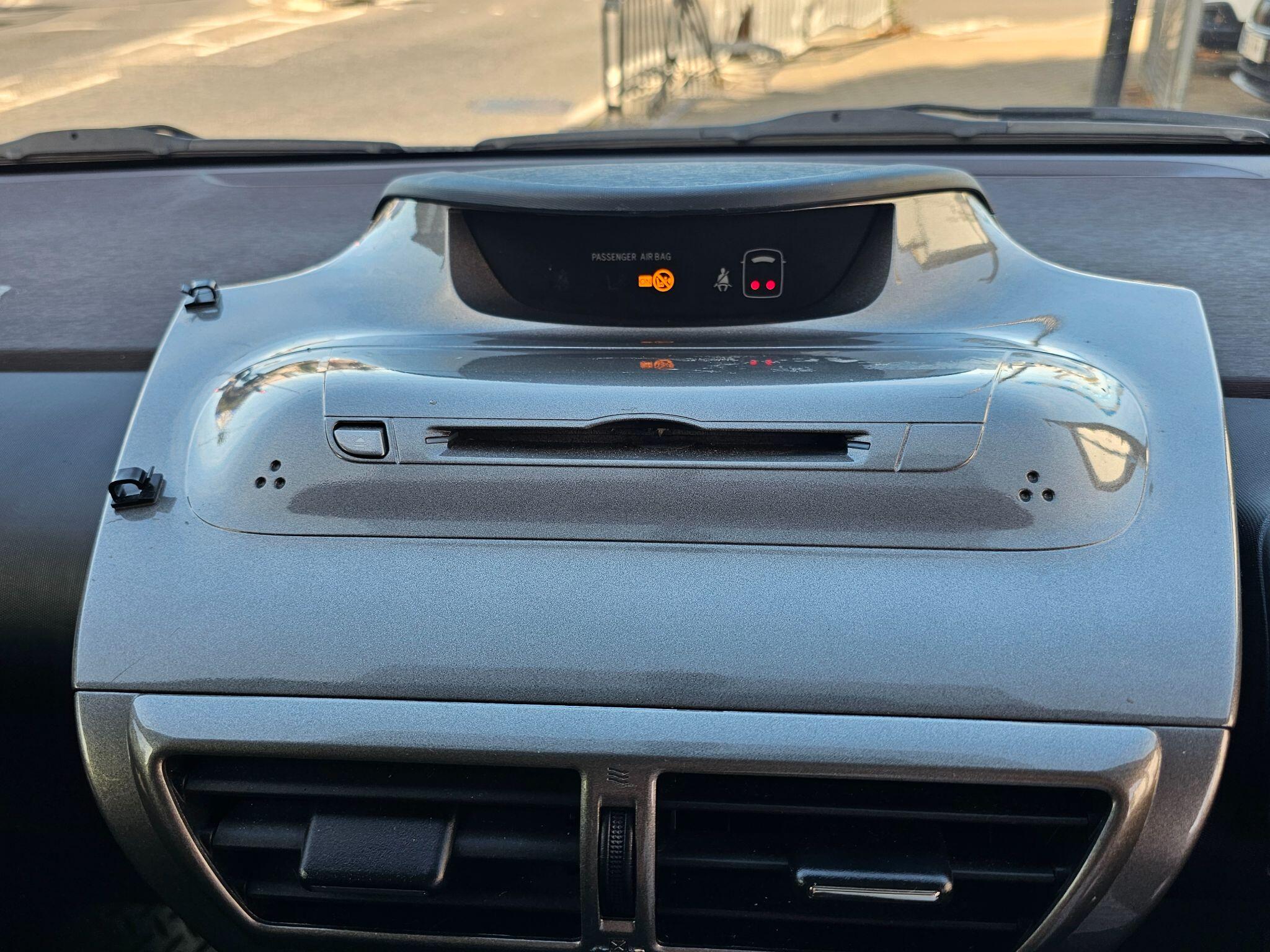 Toyota Iq view 28
