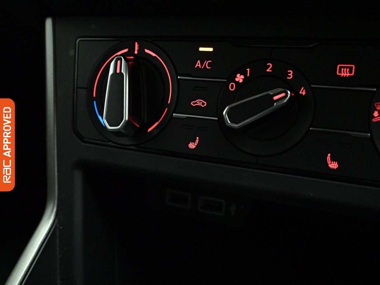 Volkswagen Polo view 15
