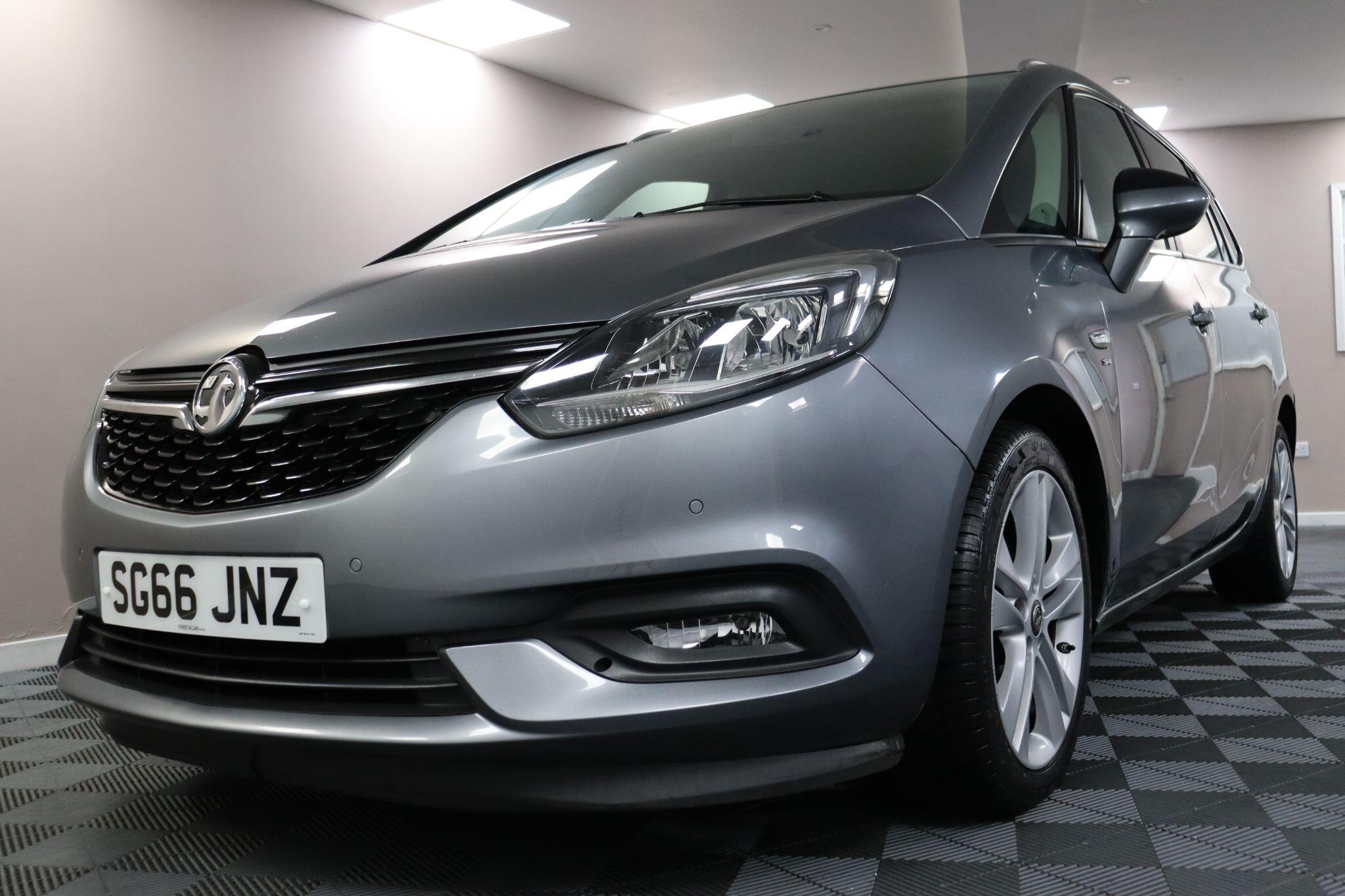 Vauxhall Zafira Tourer view 28