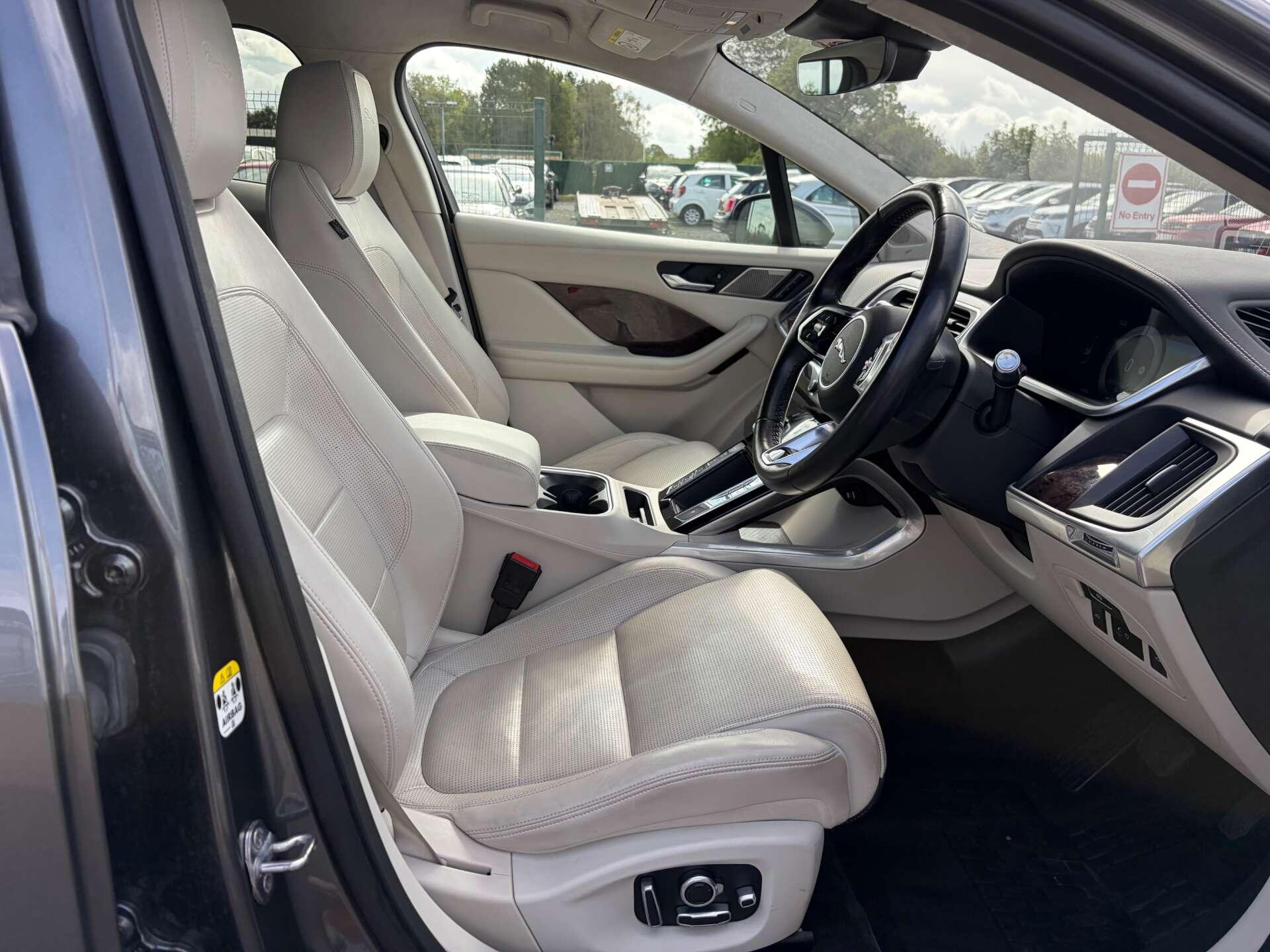 Jaguar I-Pace view 37
