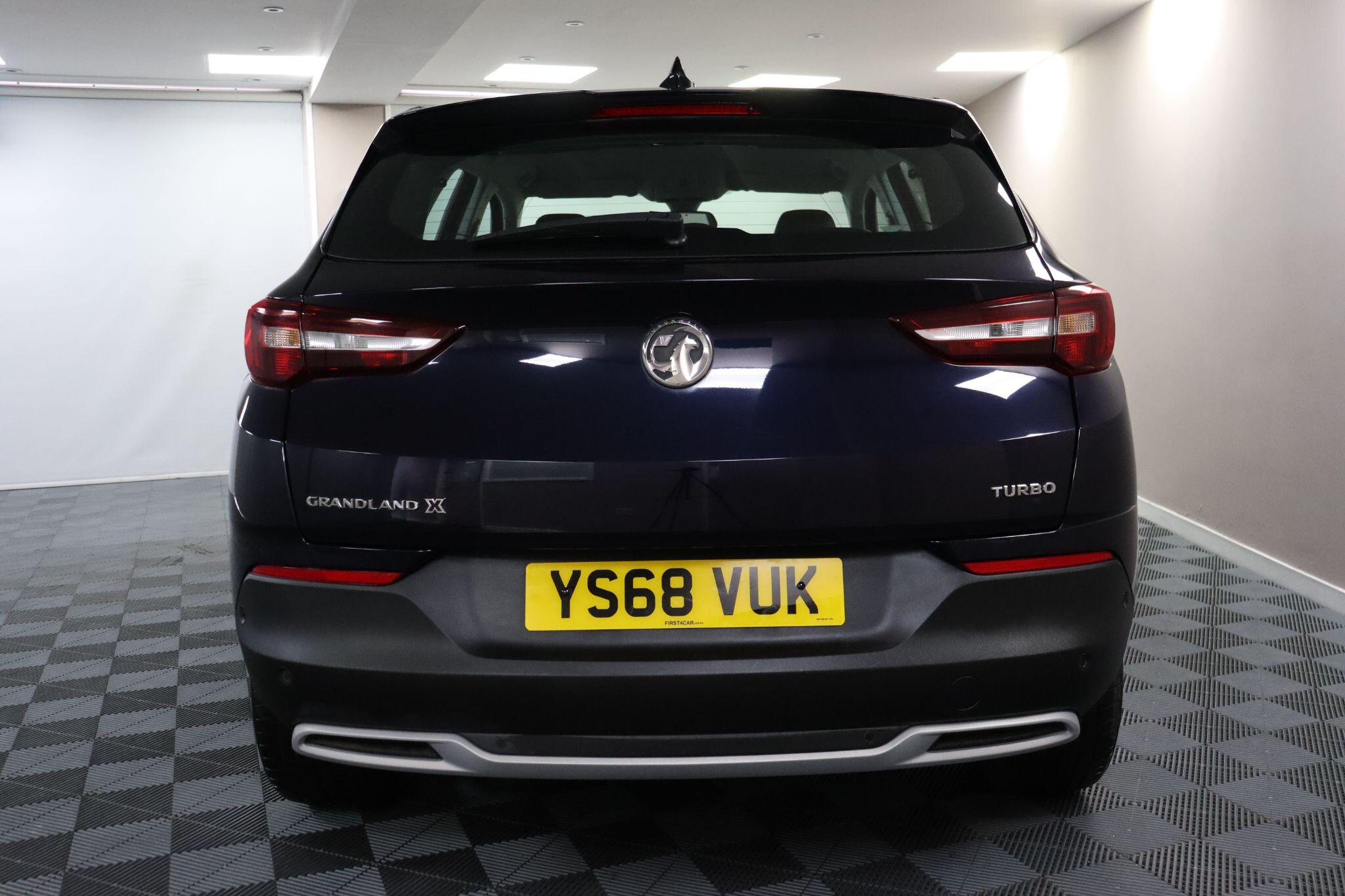 Vauxhall Grandland X view 8