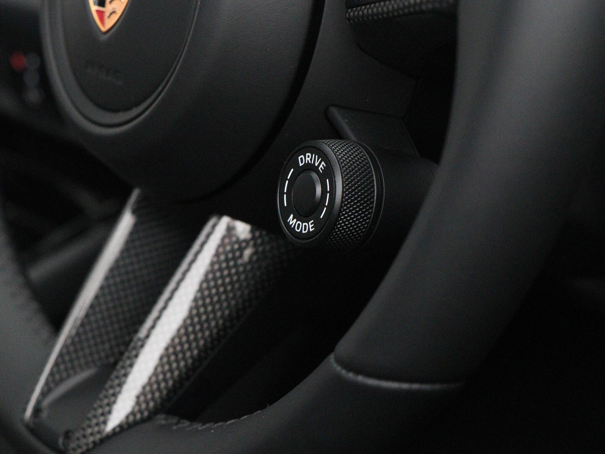 Porsche Cayenne view 24
