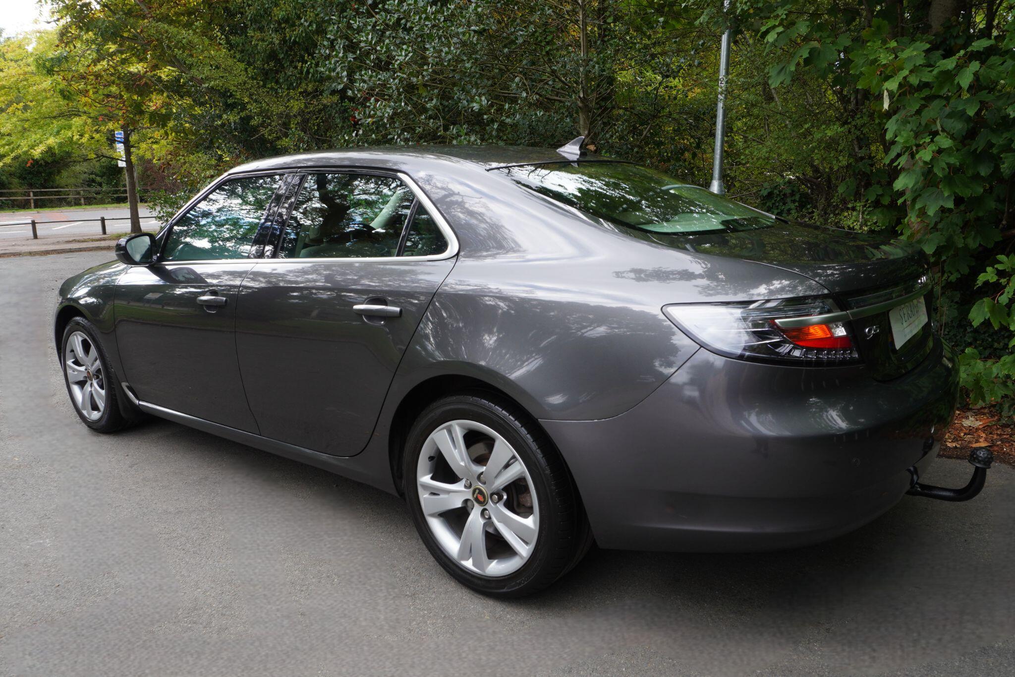 Saab 9-5 view 5