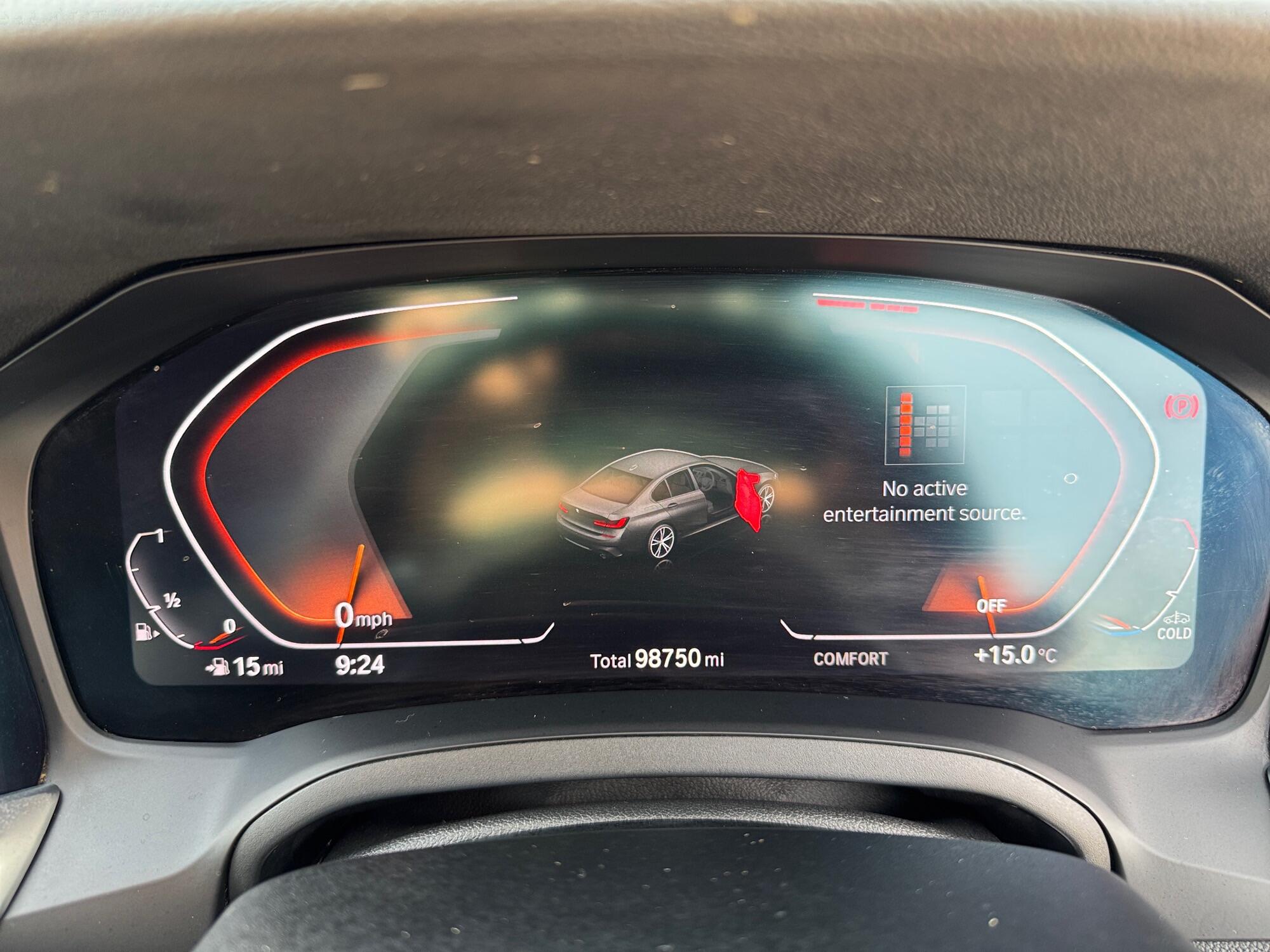 BMW 3 Series view 23
