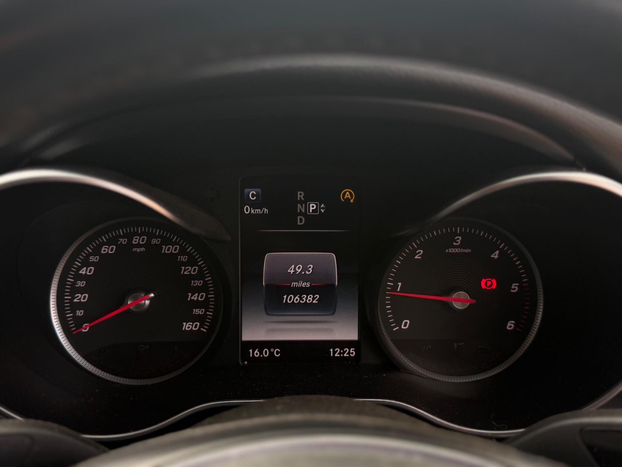 Mercedes-Benz C Class view 16