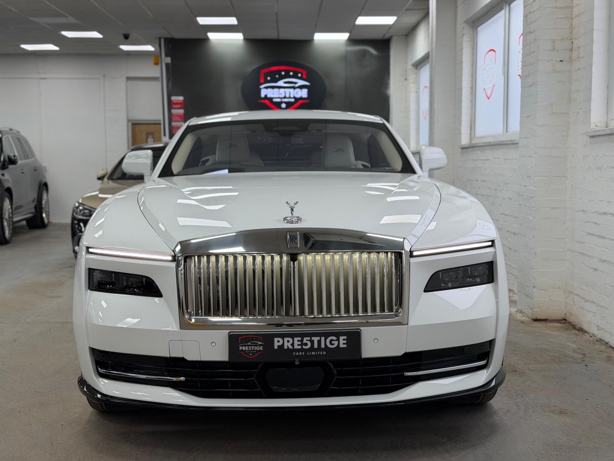 Rolls-Royce Spectre view 9