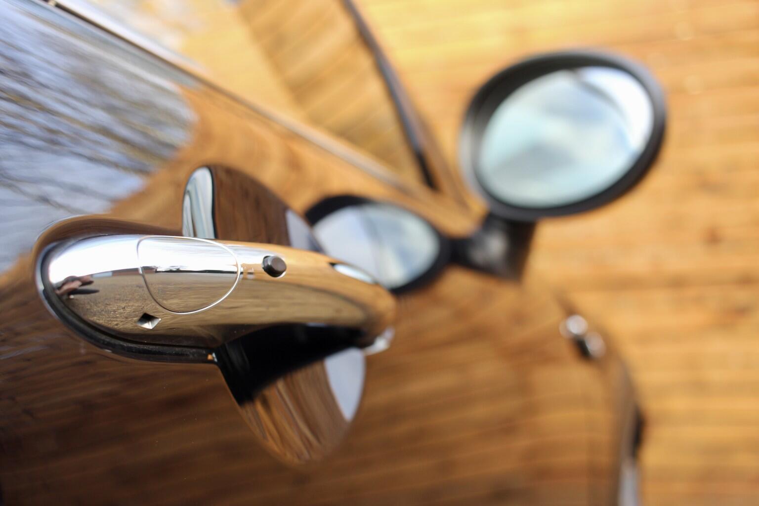 Mini Hatch view 32