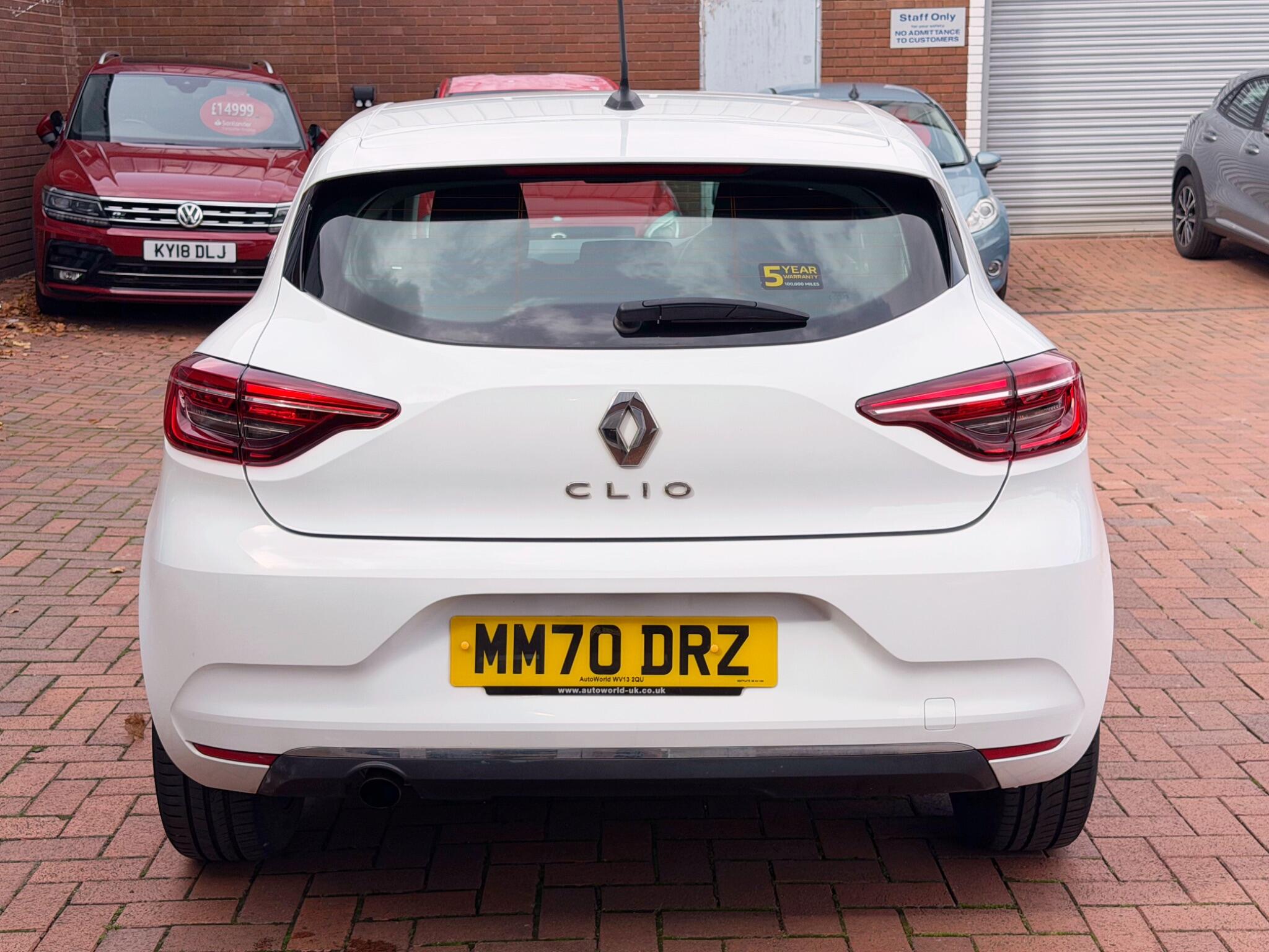 Renault Clio view 23